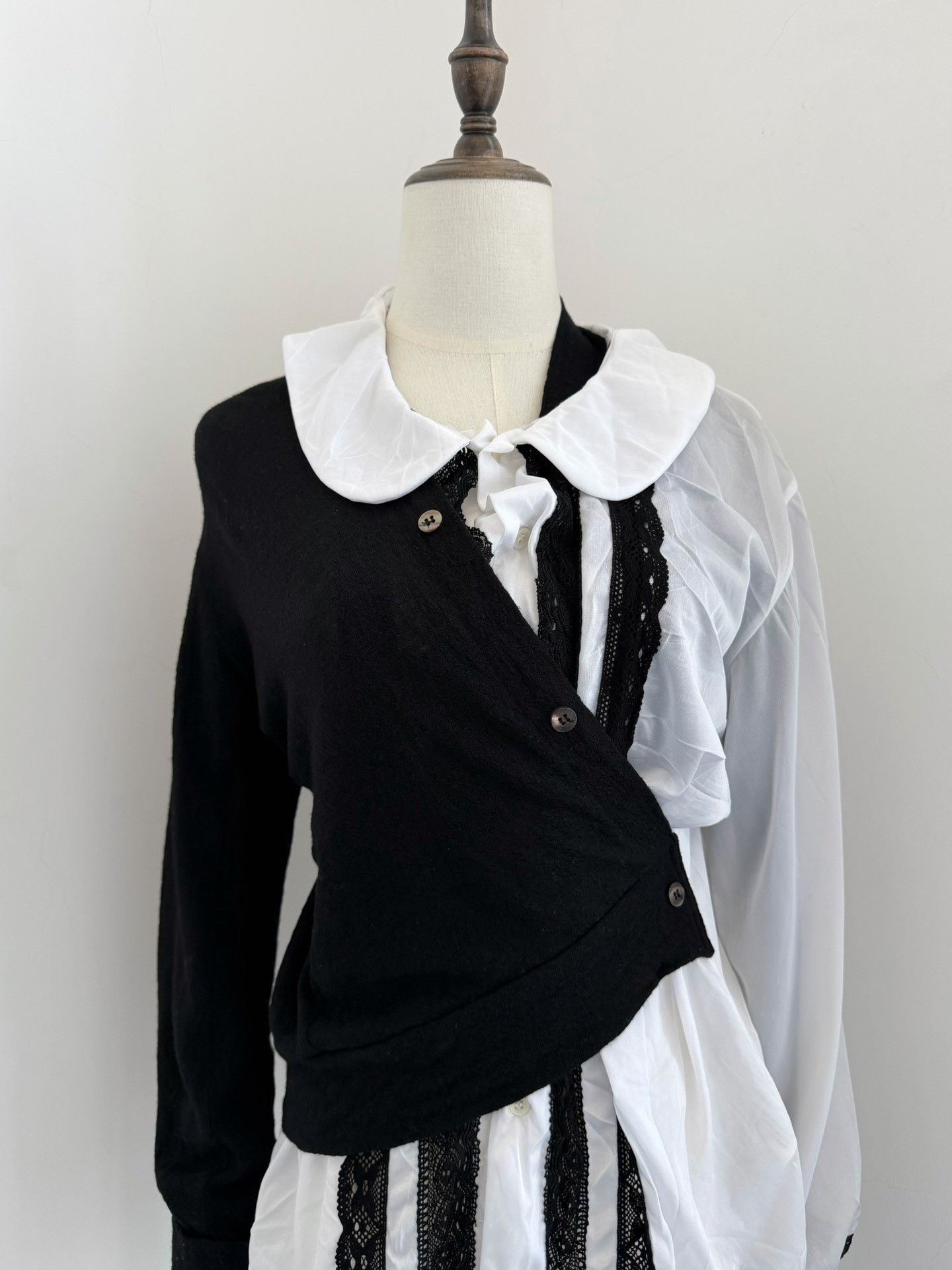 Junya Watanabe Junya Watanabe 2007 Twisted Top Size US M / EU 48-50 / 2 - 2 Thumbnail
