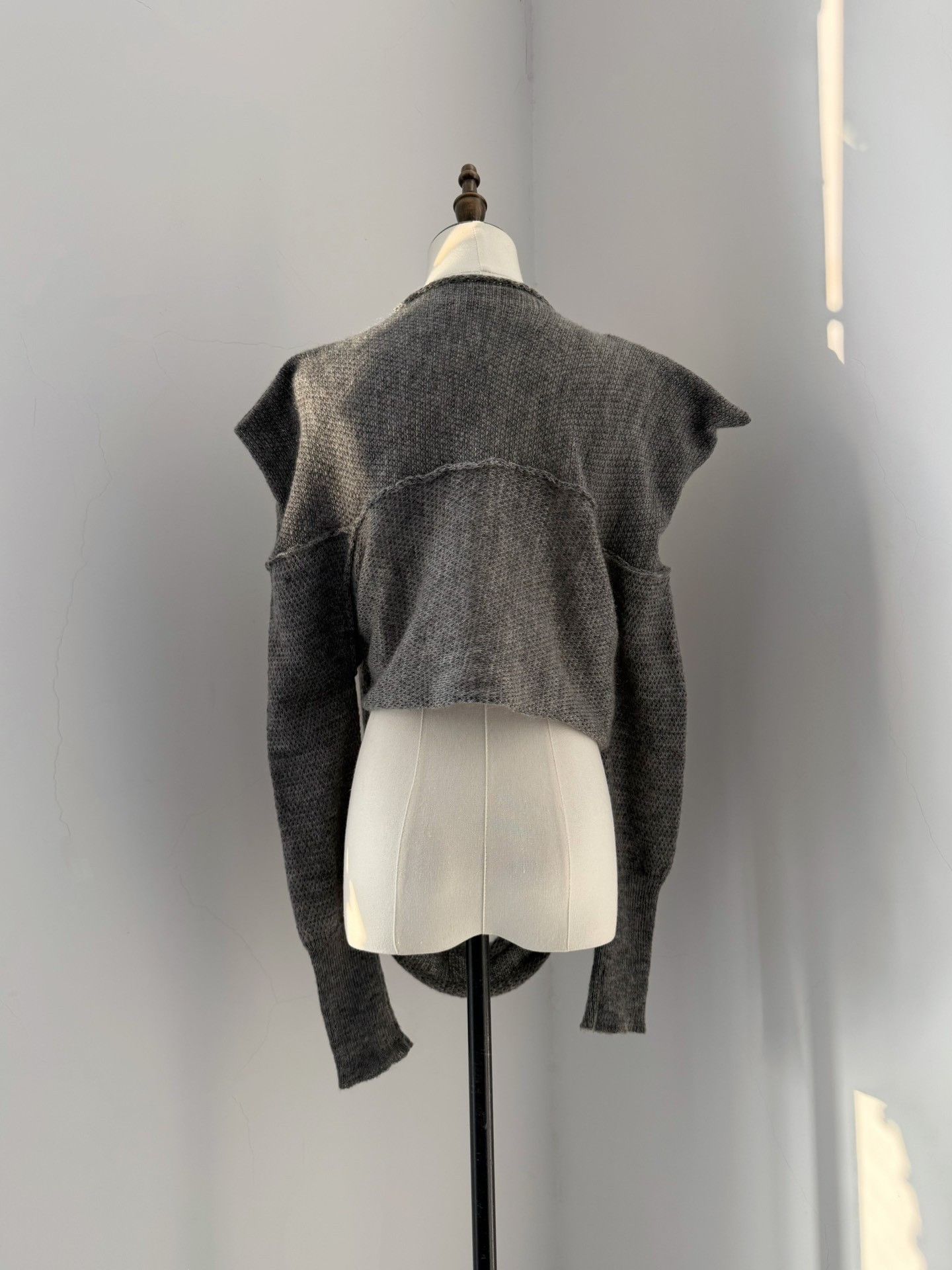 Vivienne Westwood Vivienne Westwood Vintage Devil Horn Knit Top Size M / US 6-8 / IT 42-44 - 7 Thumbnail