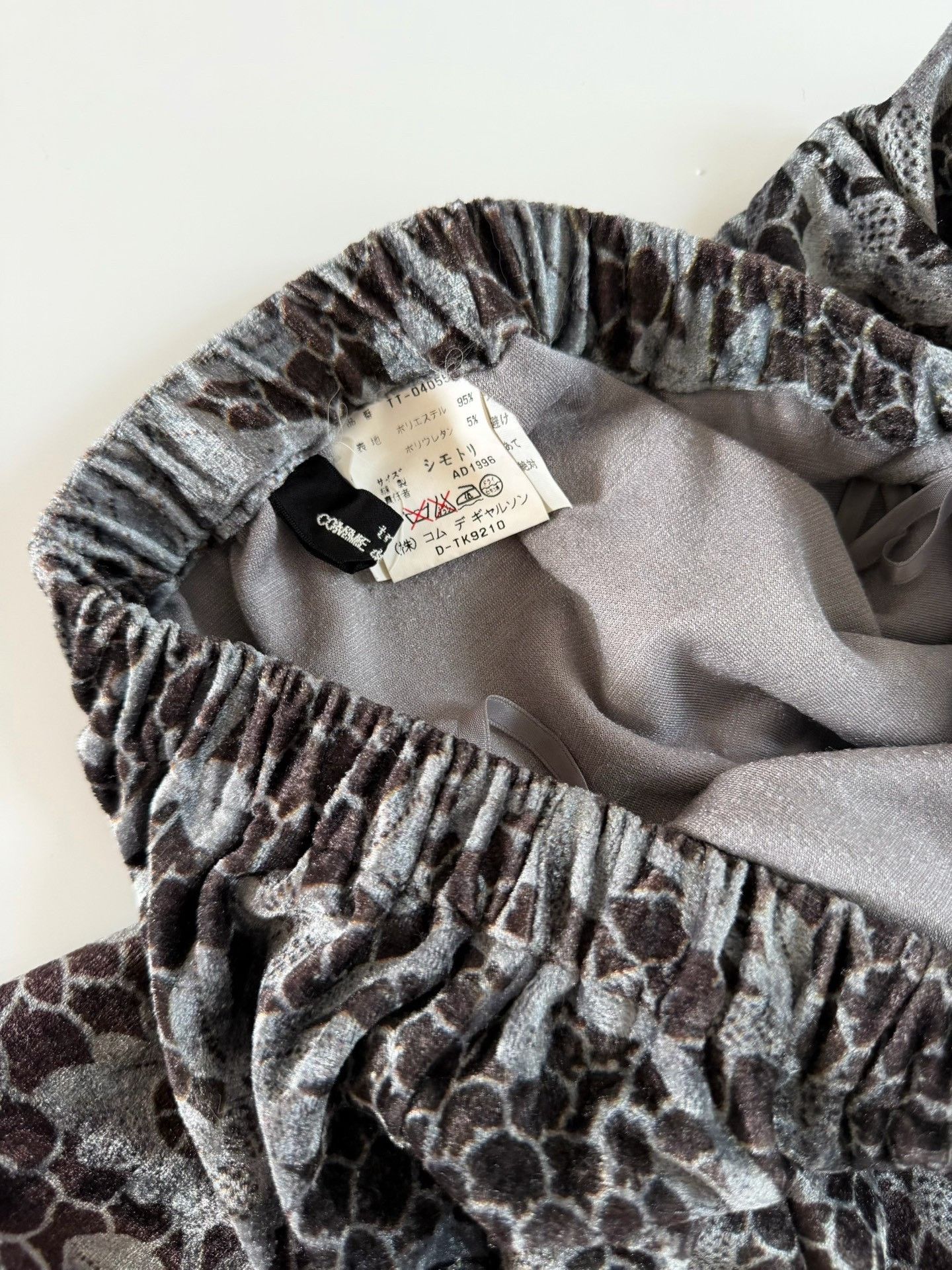 Comme des Garcons Comme des Garçons 1996 Tricot Velvet Skirt Size 32" / US 10 / IT 46 - 7 Thumbnail