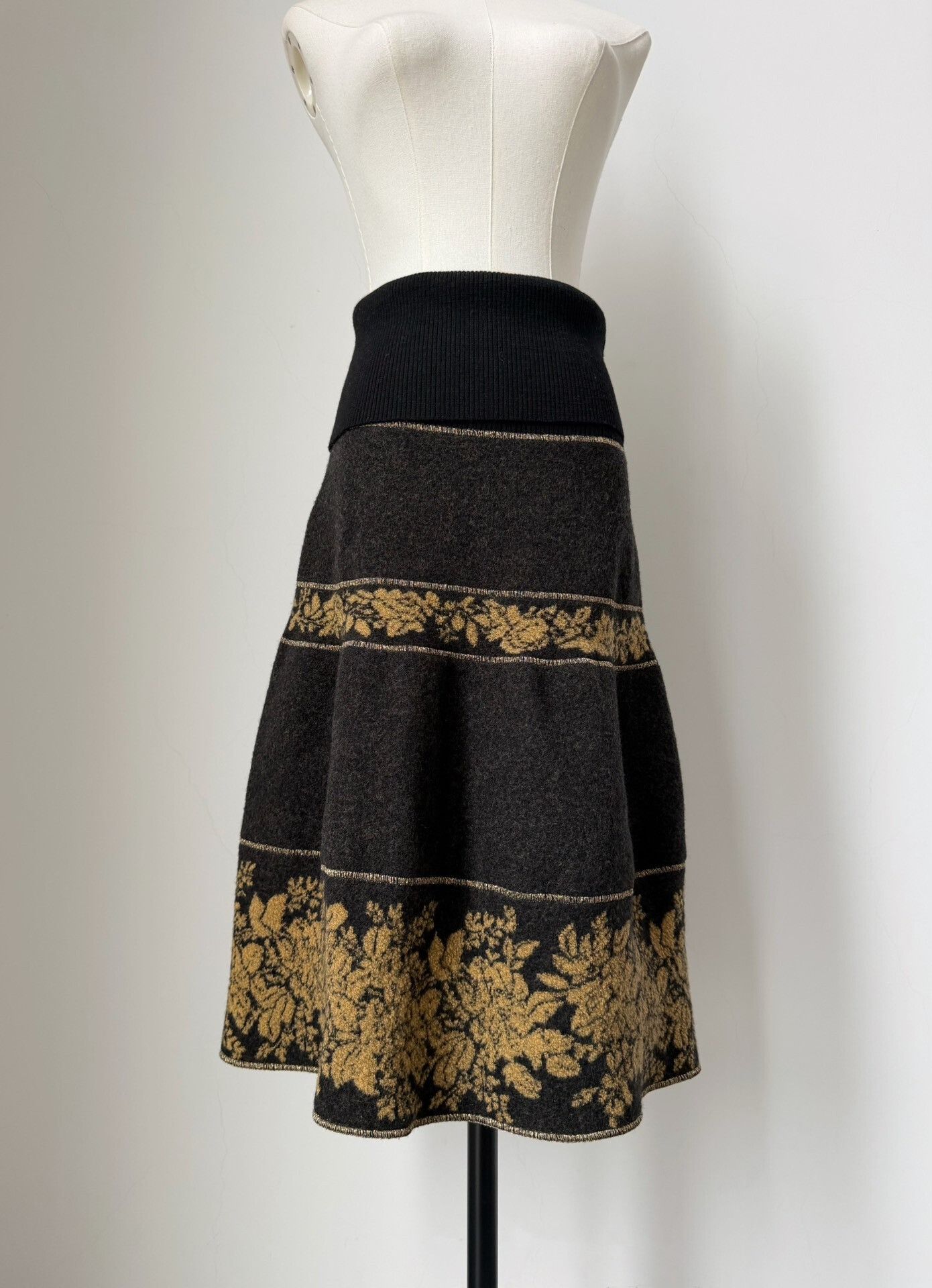Kenzo Kenzo Vintage Knit Skirt Size 34" / US 12 / IT 48 - 9 Thumbnail