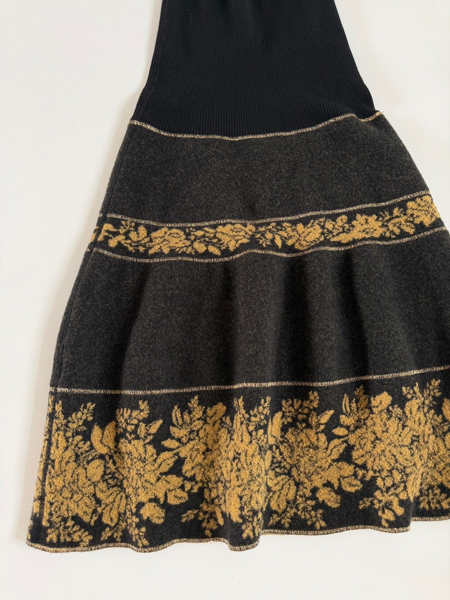 Kenzo Kenzo Vintage Knit Skirt Size 34" / US 12 / IT 48 - 2 Thumbnail