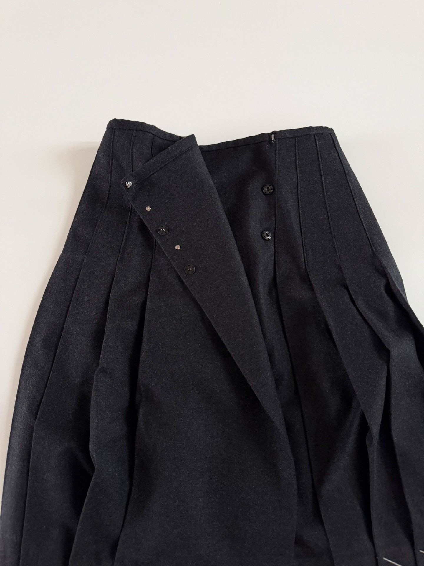 Jean Paul Gaultier Jean Paul Gaultier Wool Pleated Skirt Size 38" / US 16 / IT 52 - 6 Thumbnail