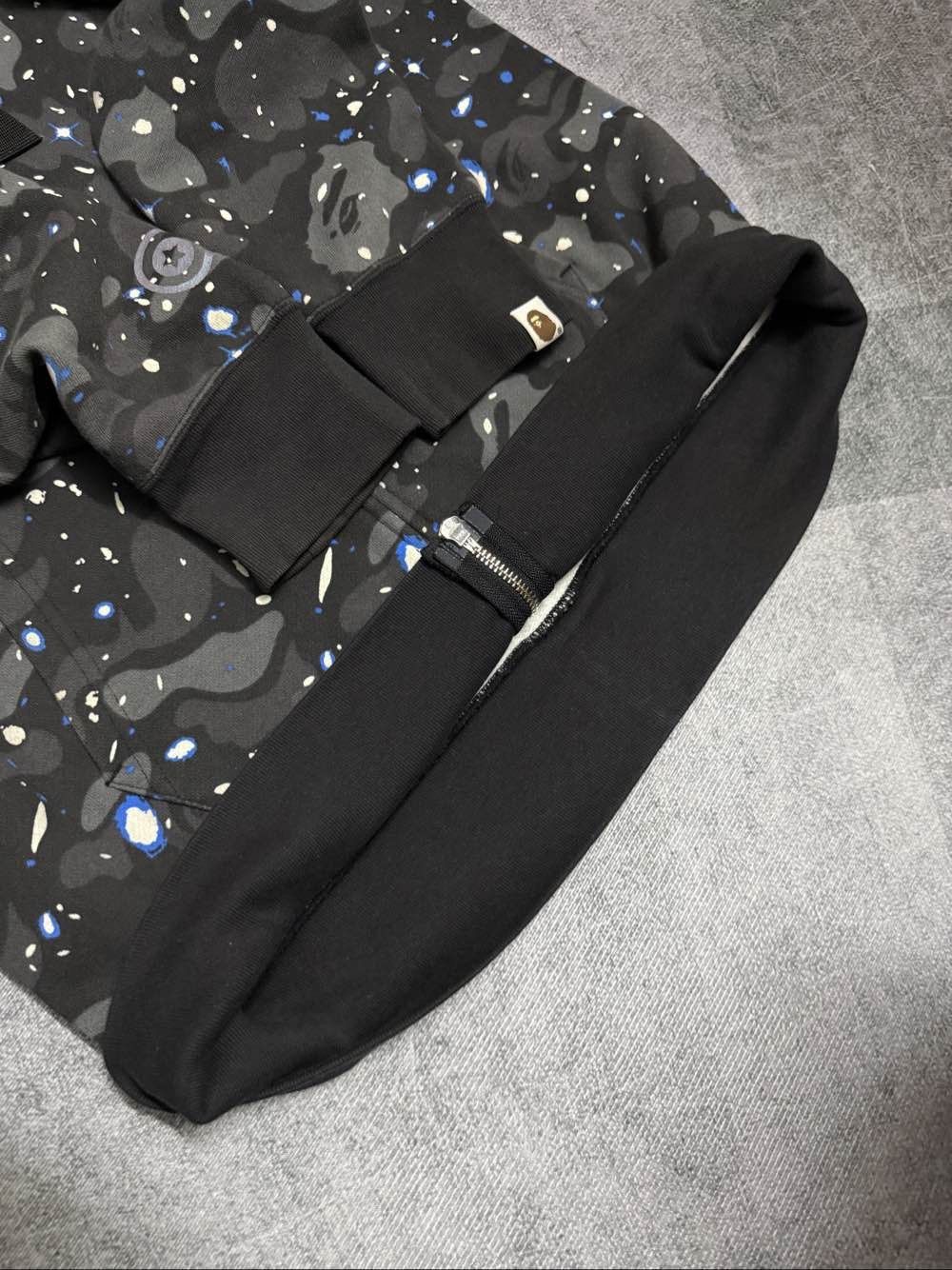 Bape Multi Camo Shark Mouth Zip-Up Hoodie Size US L / EU 52-54 / 3 - 6 Thumbnail
