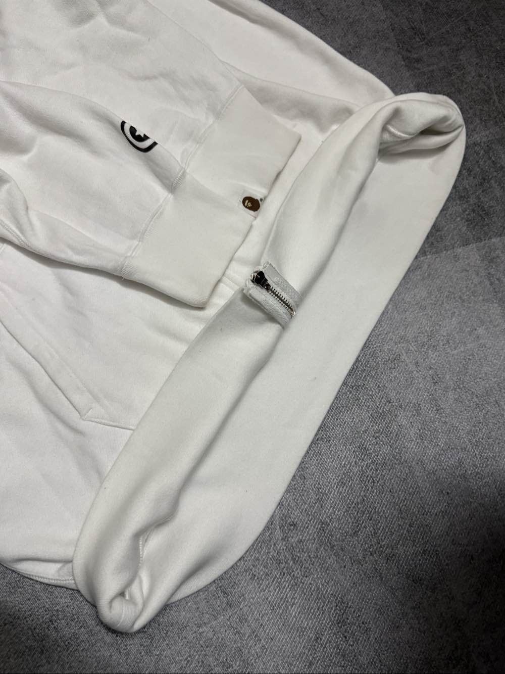 Bape White Full Zip Hoodie with Tiger Design Size US XXL / EU 58 / 5 - 7 Thumbnail