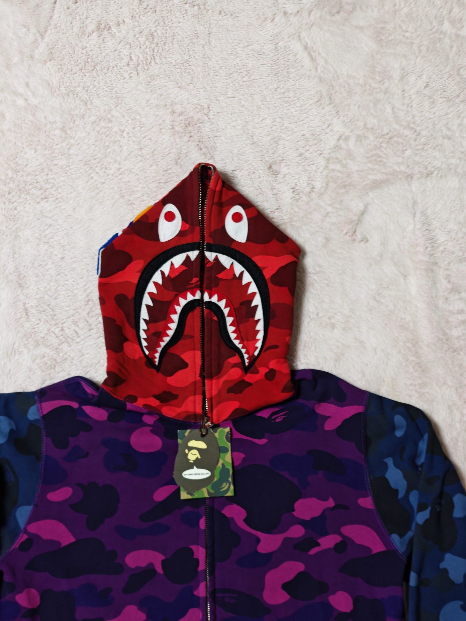 Bape Multi Camo Shark Hoodie - Size L Size US L / EU 52-54 / 3 - 5 Thumbnail