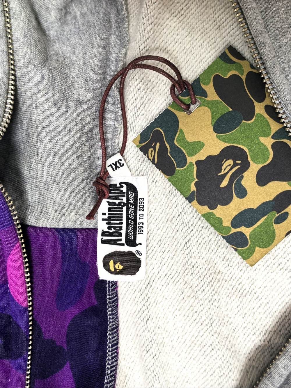 Bape Colorful Camo Shark Hoodie in XXL Size US XXL / EU 58 / 5 - 3 Thumbnail