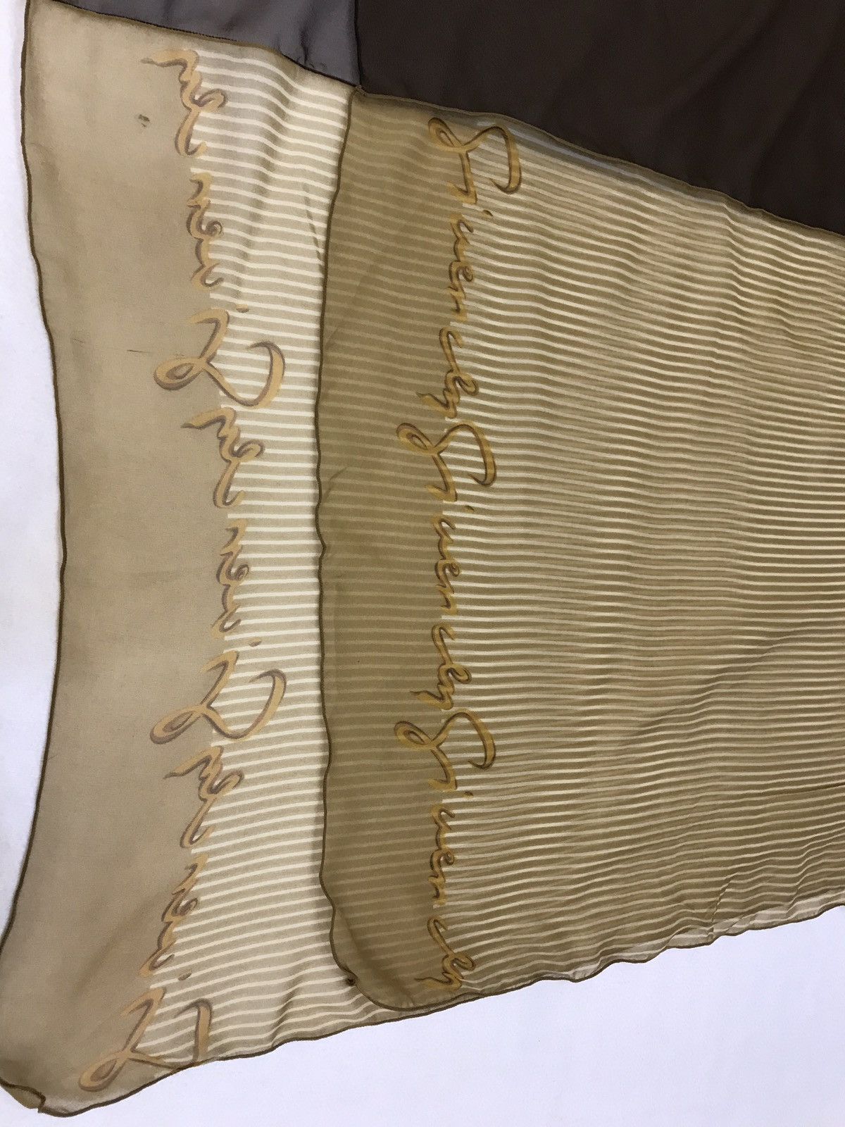 Givenchy Givenchy Large Silk Scarf Italy Size ONE SIZE - 6 Thumbnail