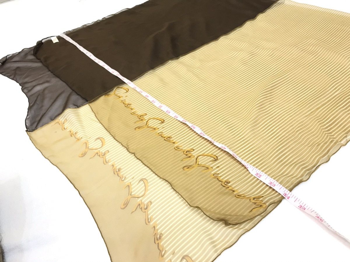 Givenchy Givenchy Large Silk Scarf Italy Size ONE SIZE - 4 Thumbnail