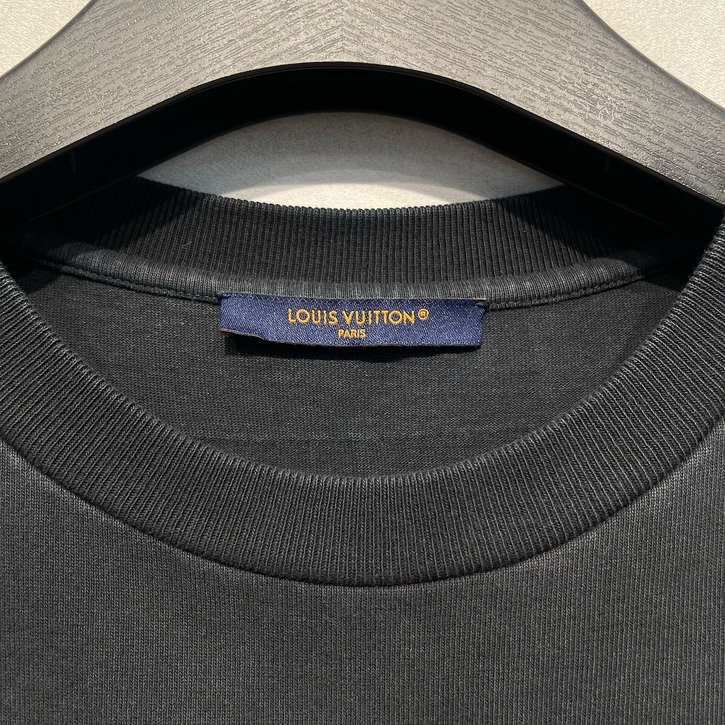 Louis Vuitton Inside Out Black T-Shirt in Size M Size US M / EU 48-50 / 2 - 3 Thumbnail
