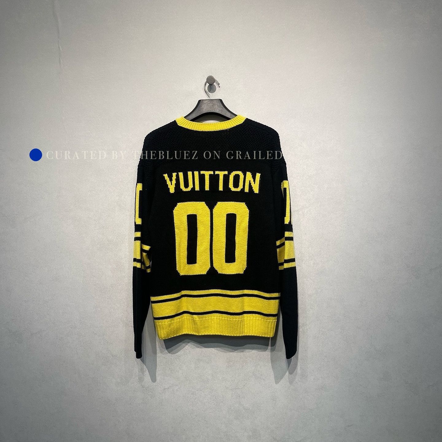Louis Vuitton Logo Stripe V-Neck Sweater in Black Size US M / EU 48-50 / 2 - 2 Thumbnail