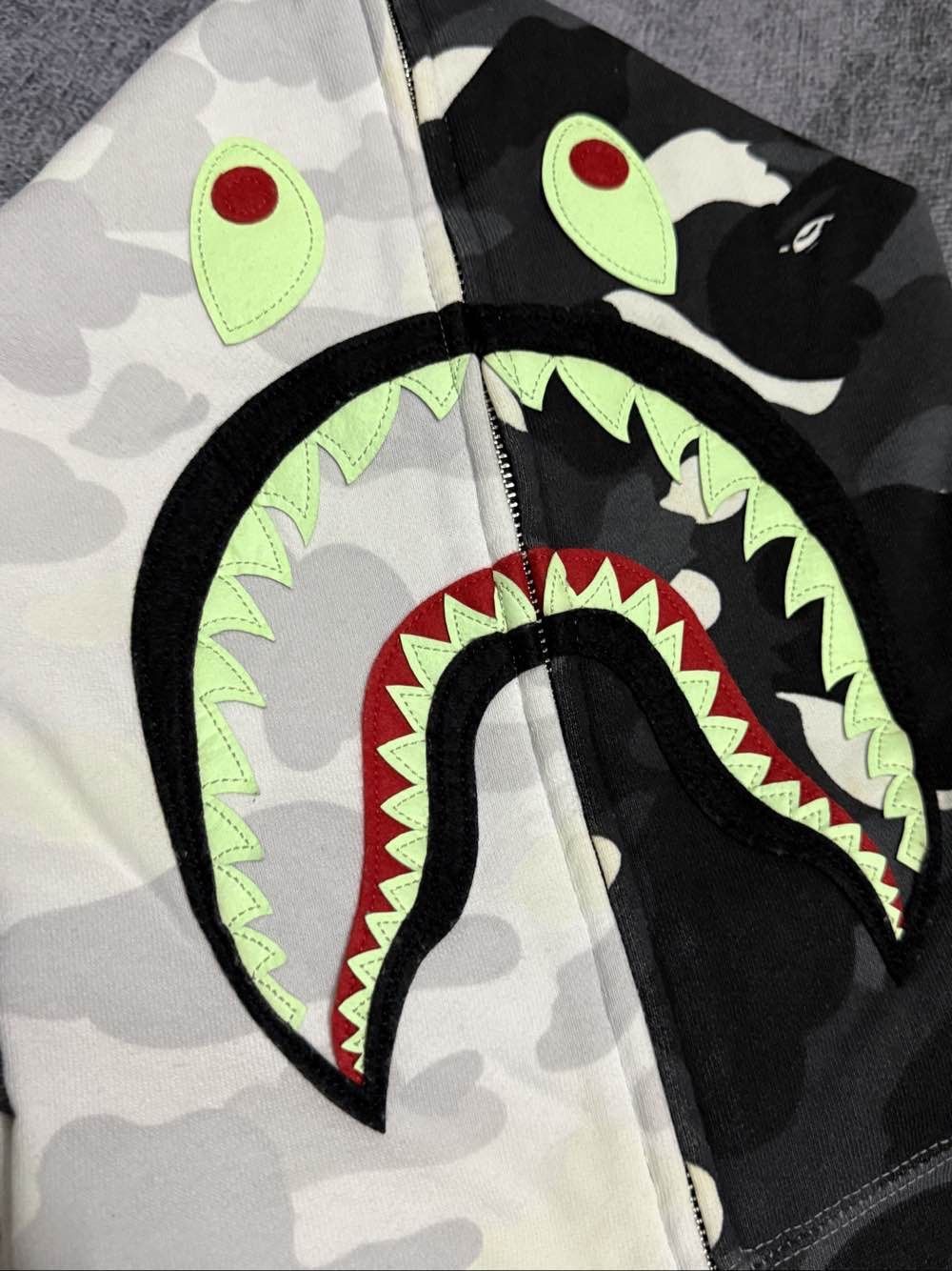 Bape Multi Camo Shark Hoodie in Size XL Size US XL / EU 56 / 4 - 8 Thumbnail