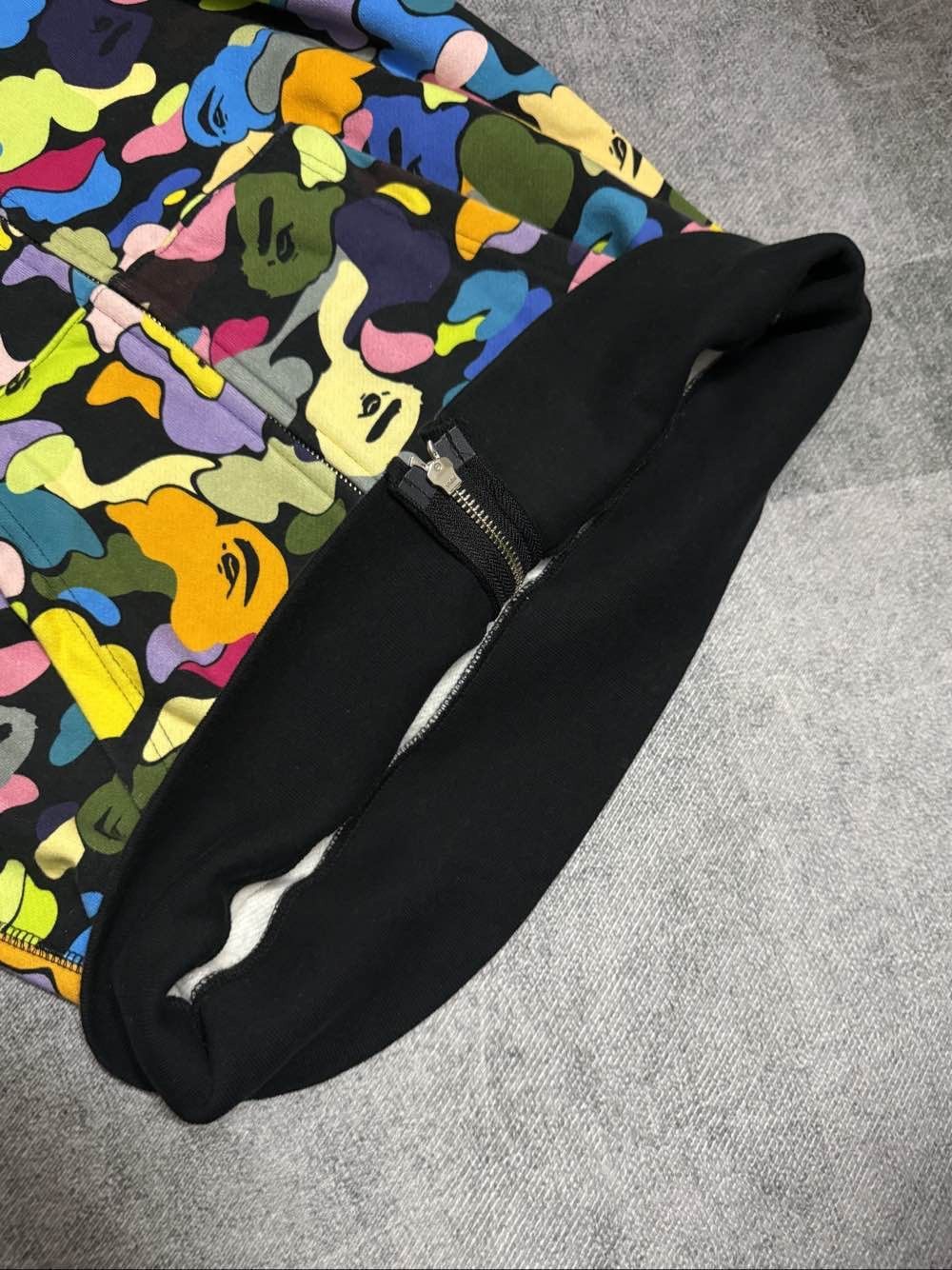 Bape Camo Shark Hoodie Size US M / EU 48-50 / 2 - 8 Thumbnail