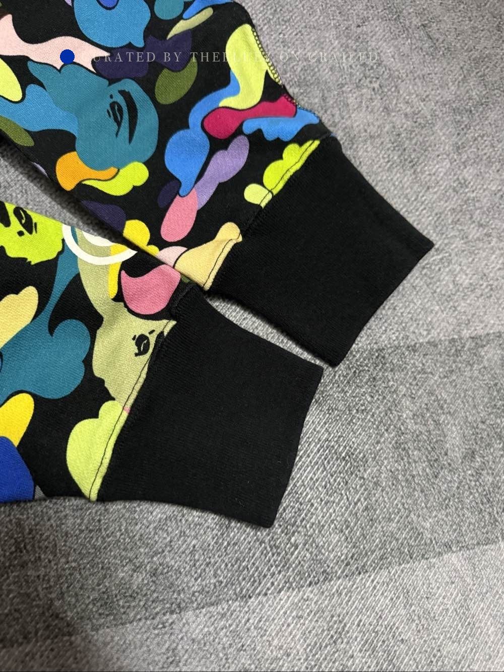 Bape Camo Shark Hoodie Size US M / EU 48-50 / 2 - 6 Thumbnail
