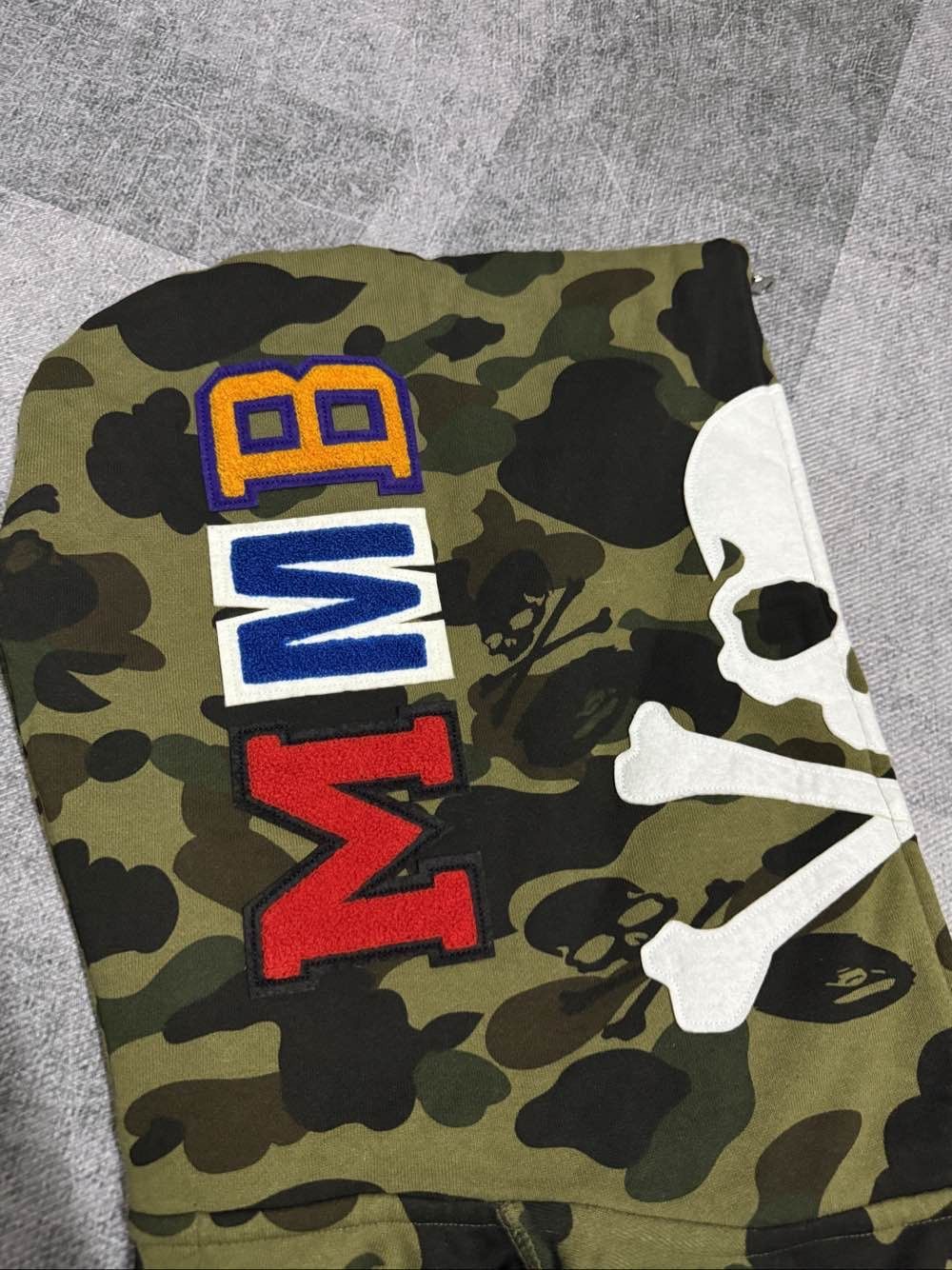 Bape Camo Skull Hoodie in Green Size US XL / EU 56 / 4 - 12 Thumbnail