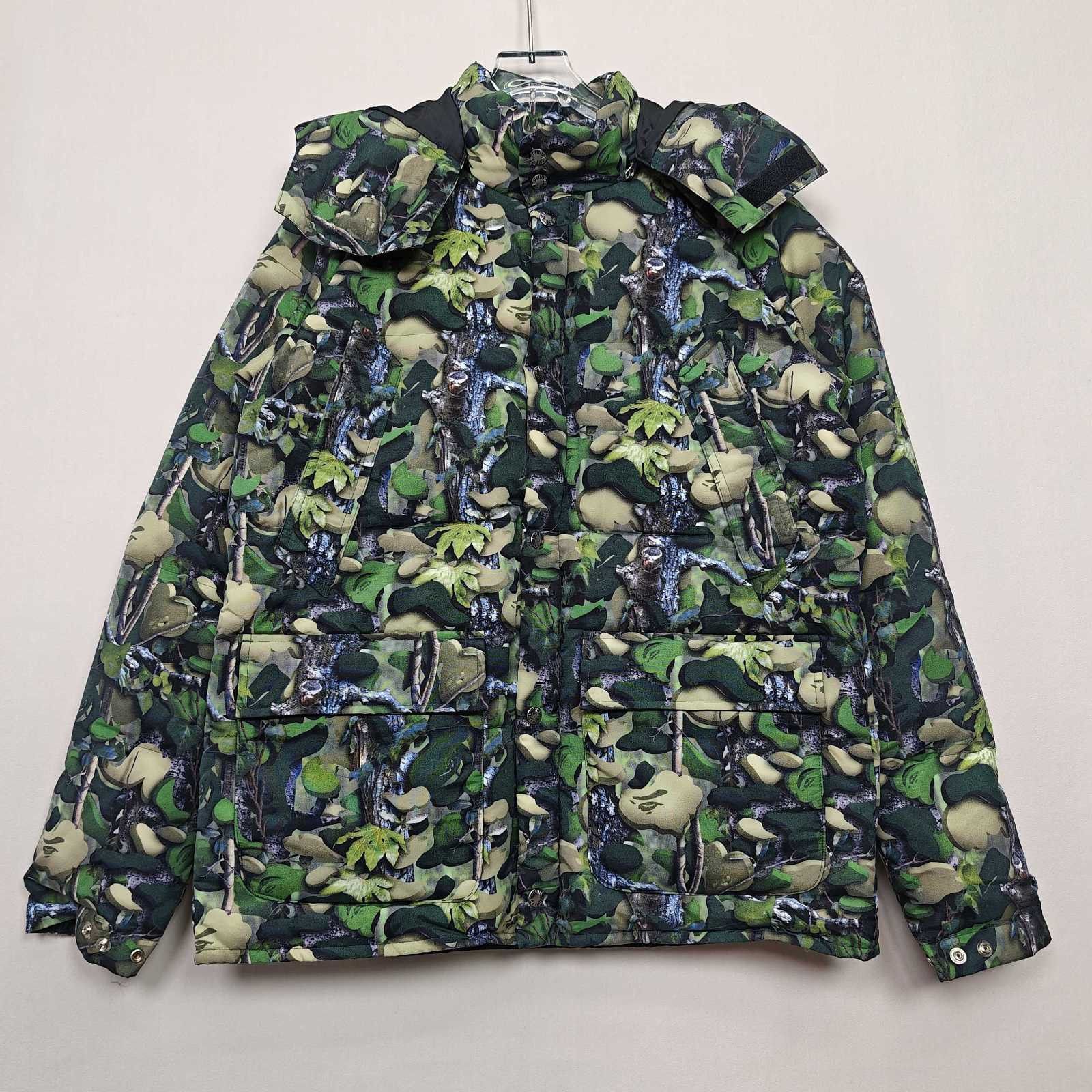Bape Camo Down Jacket in Multicolor Size US L / EU 52-54 / 3 - 10 Thumbnail