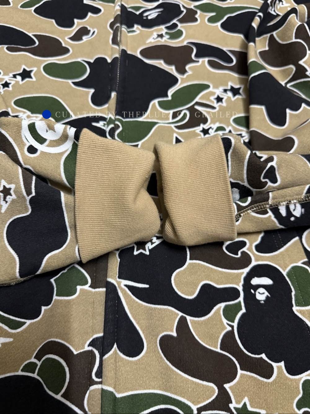 Bape Camo Shark Hoodie in Multi Size US L / EU 52-54 / 3 - 8 Thumbnail