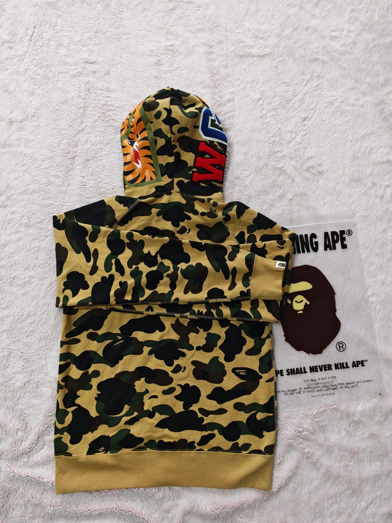Bape Camo Shark Full-Zip Hoodie in Yellow Size US L / EU 52-54 / 3 - 2 Thumbnail
