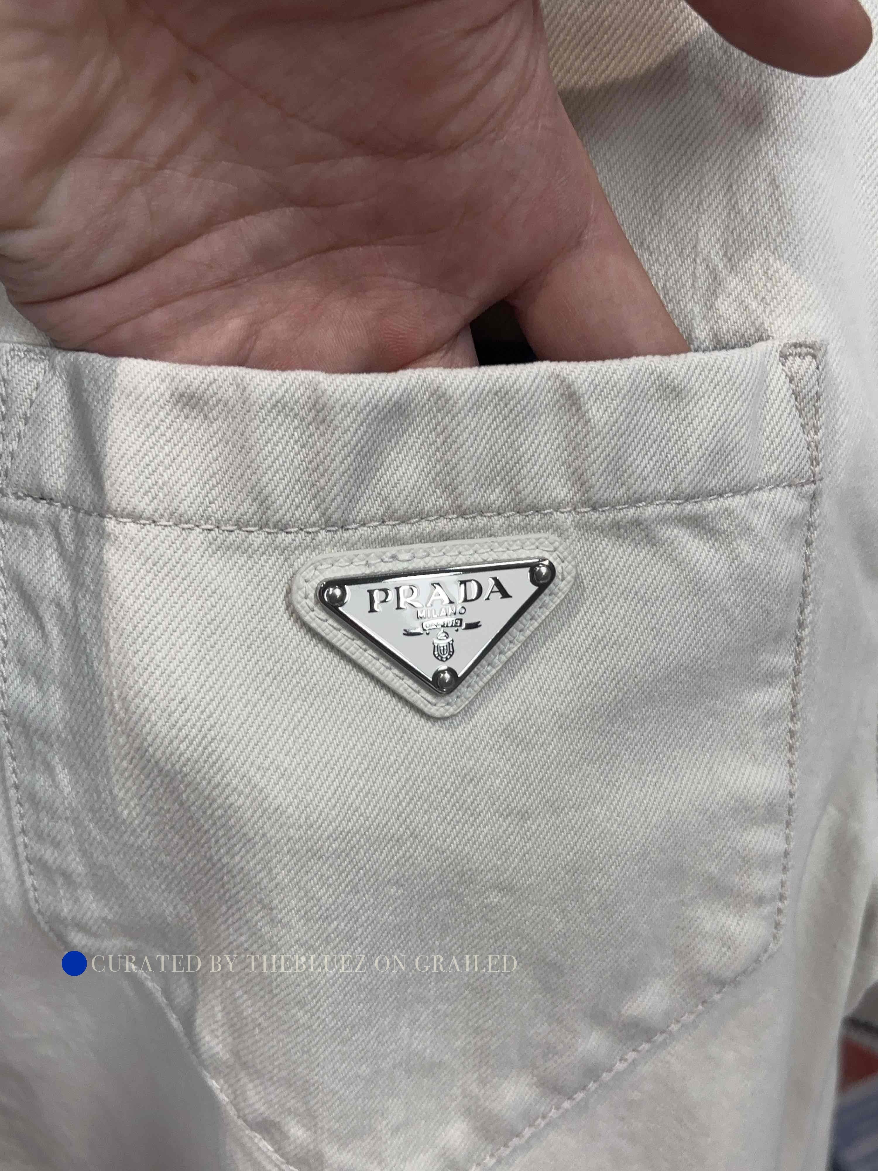 Prada Triangle Logo Short Sleeve Shirt Size US L / EU 52-54 / 3 - 6 Thumbnail