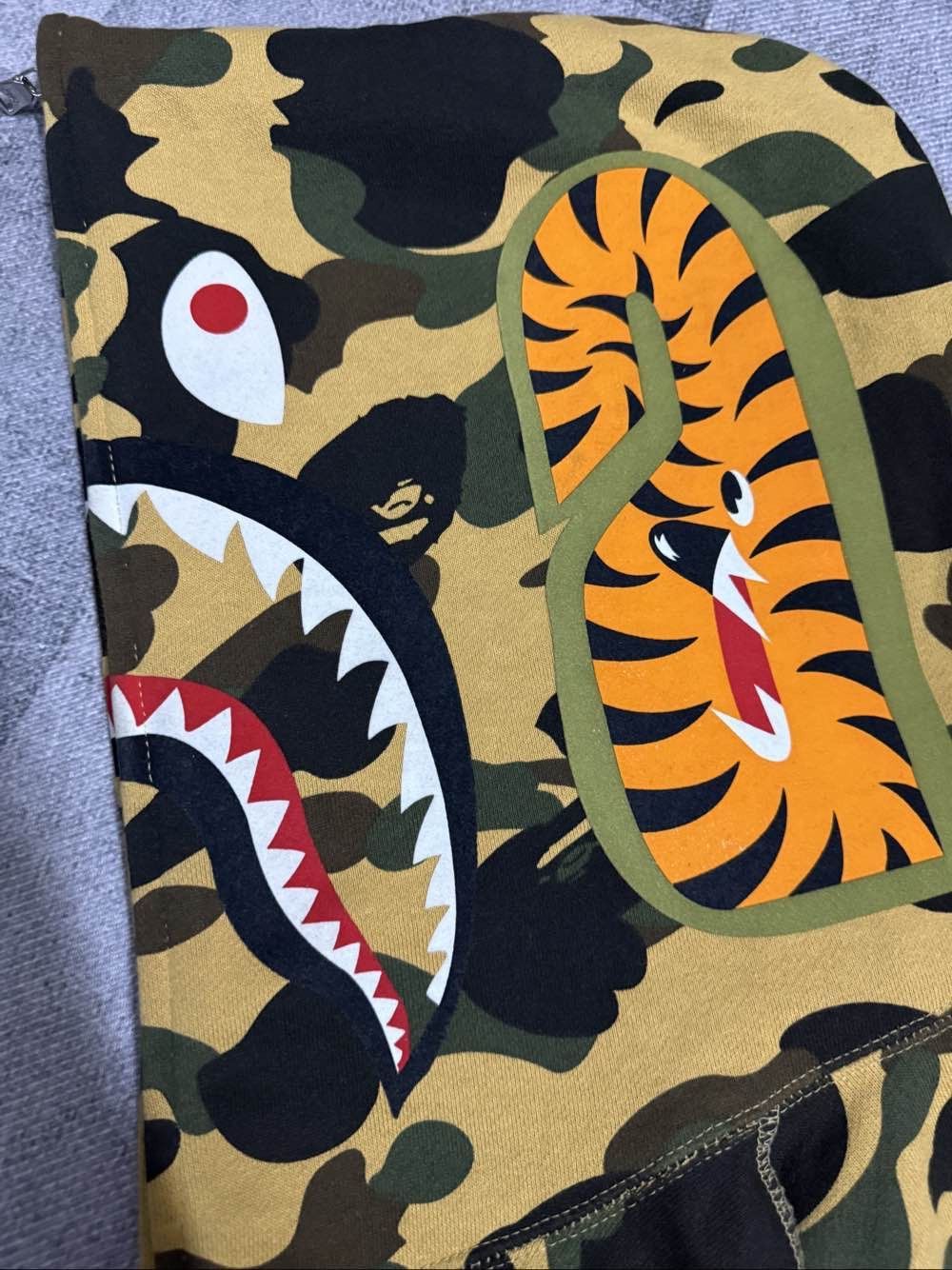 Bape Camo Shark Tiger Full Zip Hoodie Size US M / EU 48-50 / 2 - 11 Thumbnail