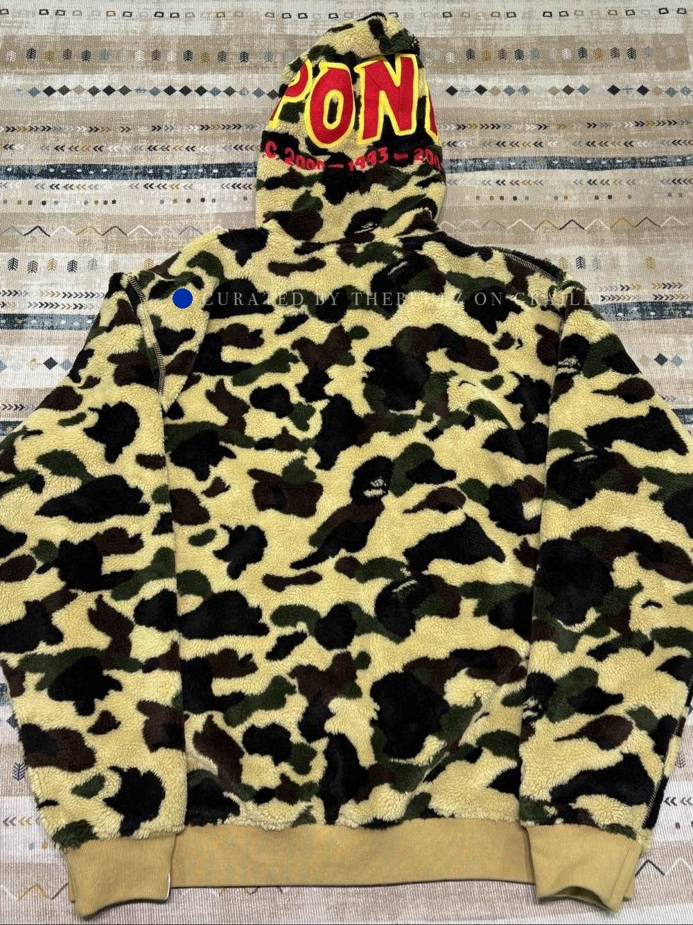 Bape Camo Shark Fleece Hoodie in Multi Size US XL / EU 56 / 4 - 2 Thumbnail
