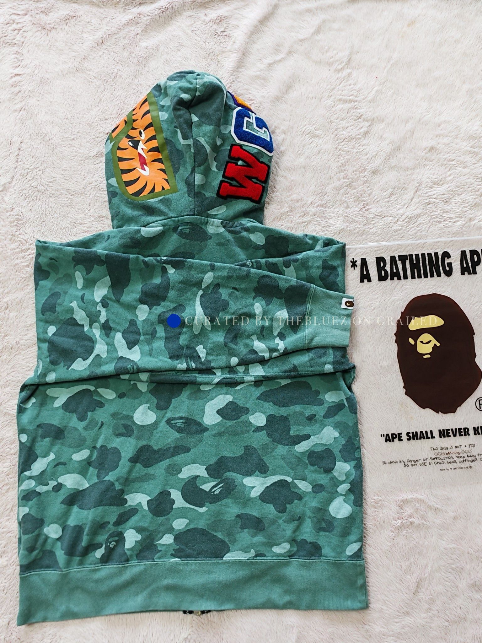 Bape Camo Shark Zip Hoodie in Green Size US XL / EU 56 / 4 - 2 Thumbnail
