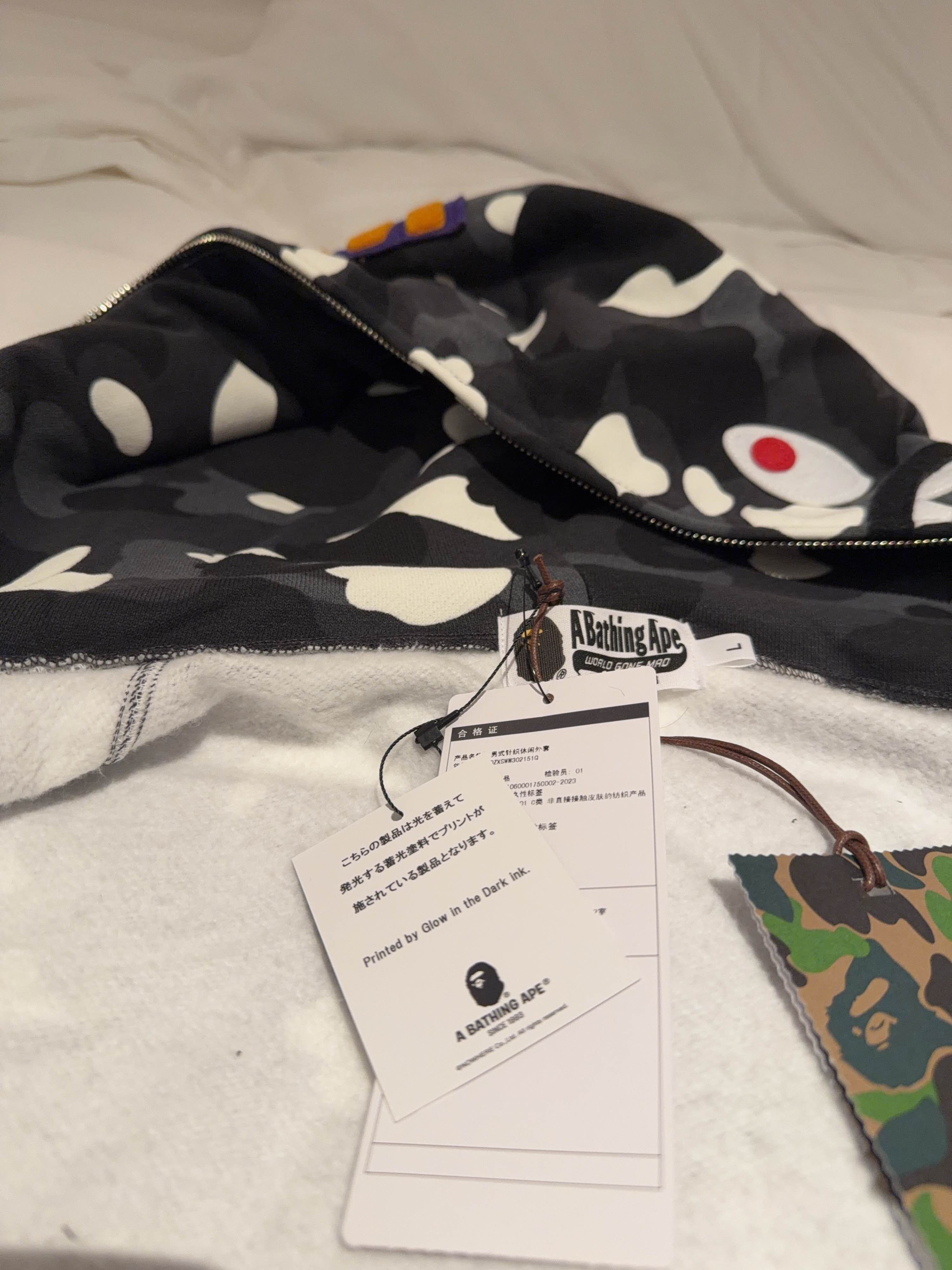 Bape Shark Camo Full Zip Hoodie in Multi Size US L / EU 52-54 / 3 - 6 Thumbnail