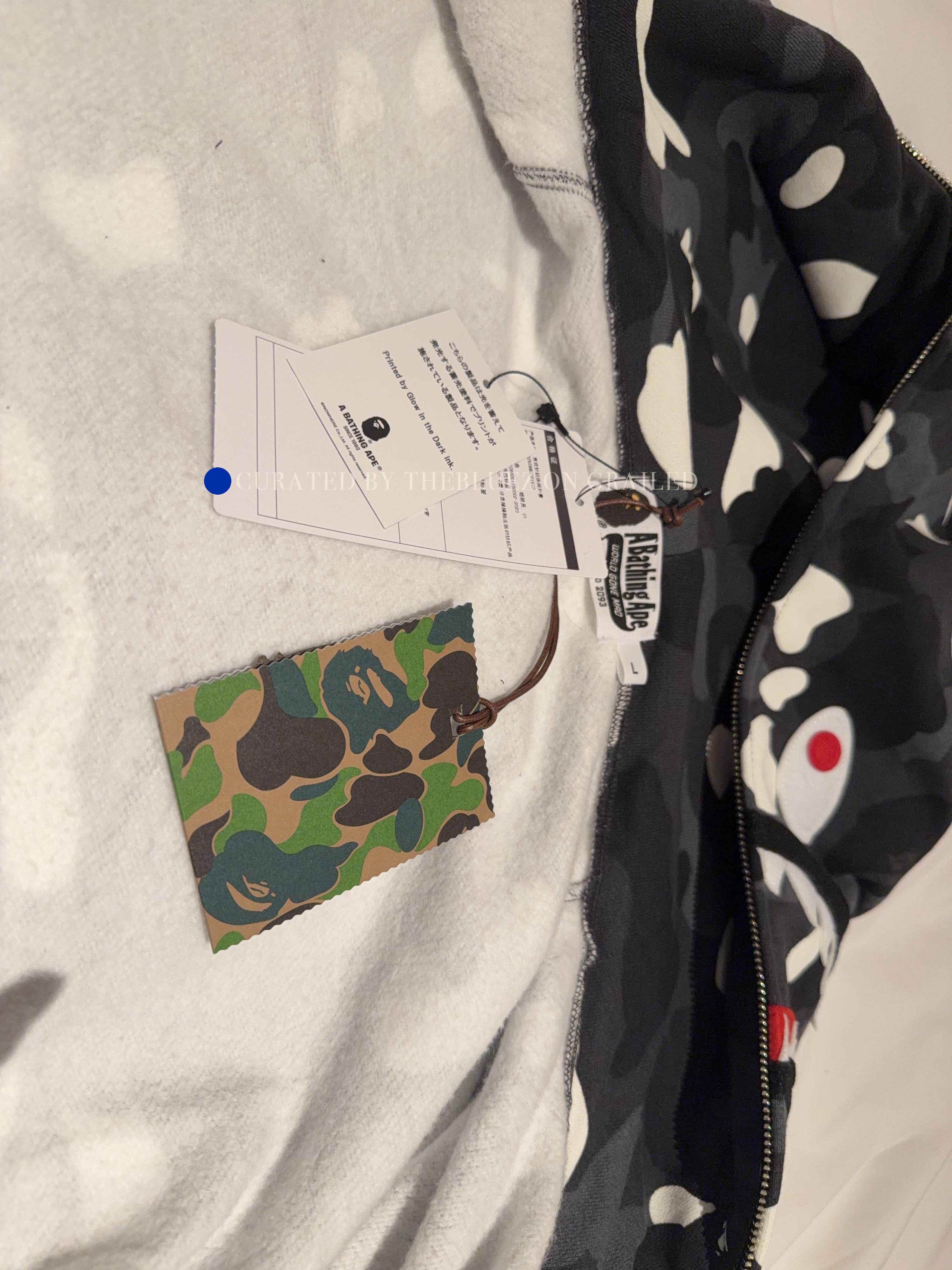 Bape Shark Camo Full Zip Hoodie in Multi Size US L / EU 52-54 / 3 - 5 Thumbnail