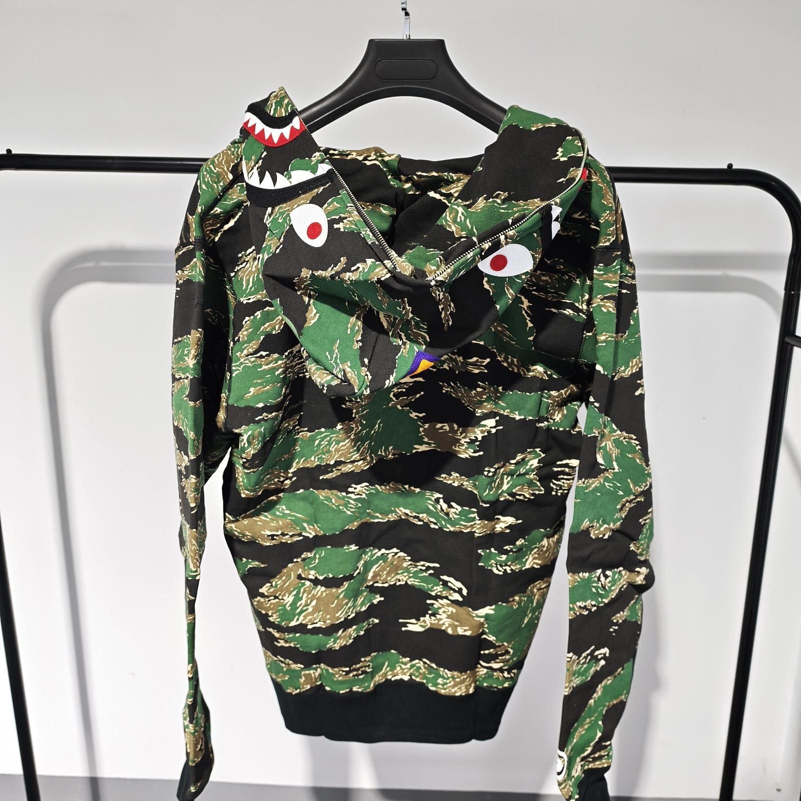 Bape Camo Shark Hoodie in Multi, Size XL Size US XL / EU 56 / 4 - 2 Thumbnail