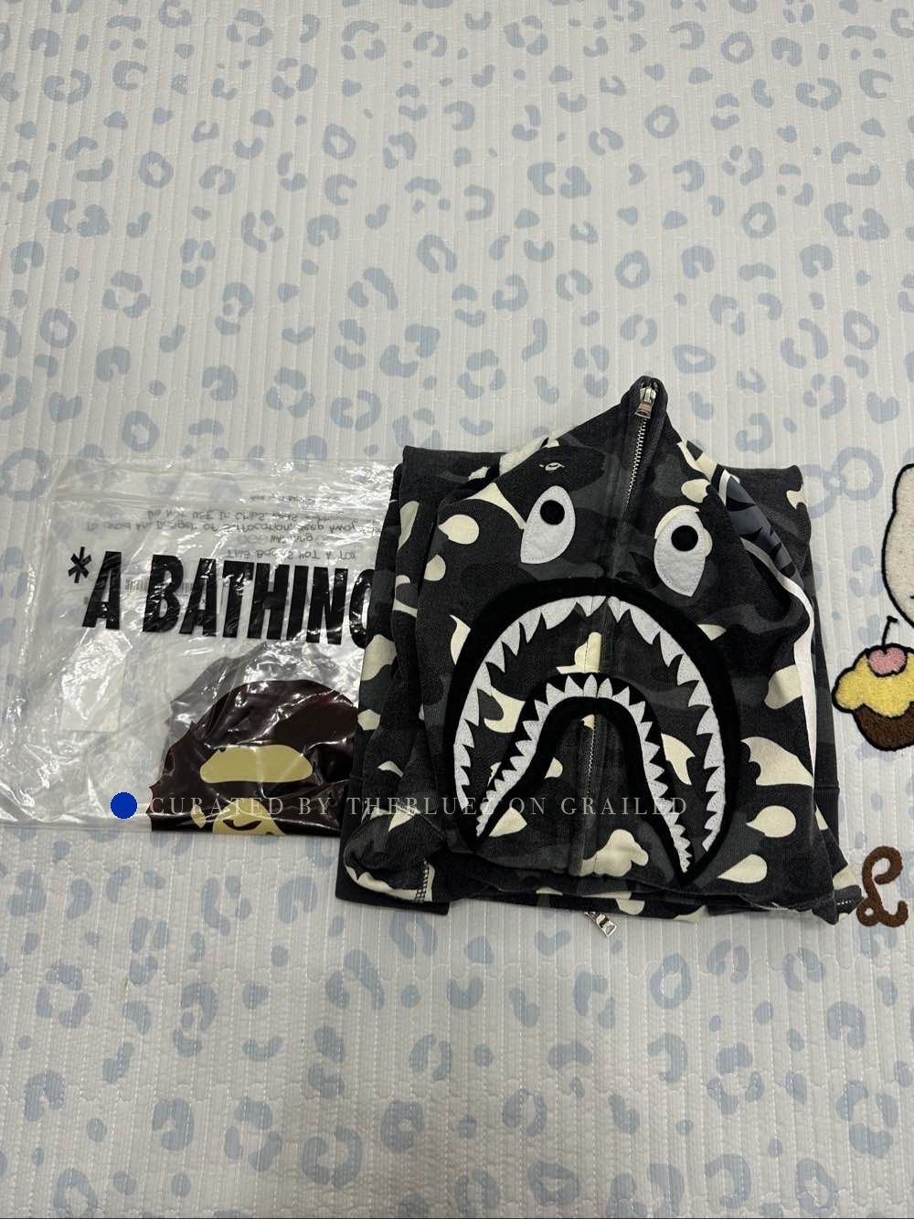 Bape City Camo Shark Hoodie in Multi Size US L / EU 52-54 / 3 - 7 Thumbnail
