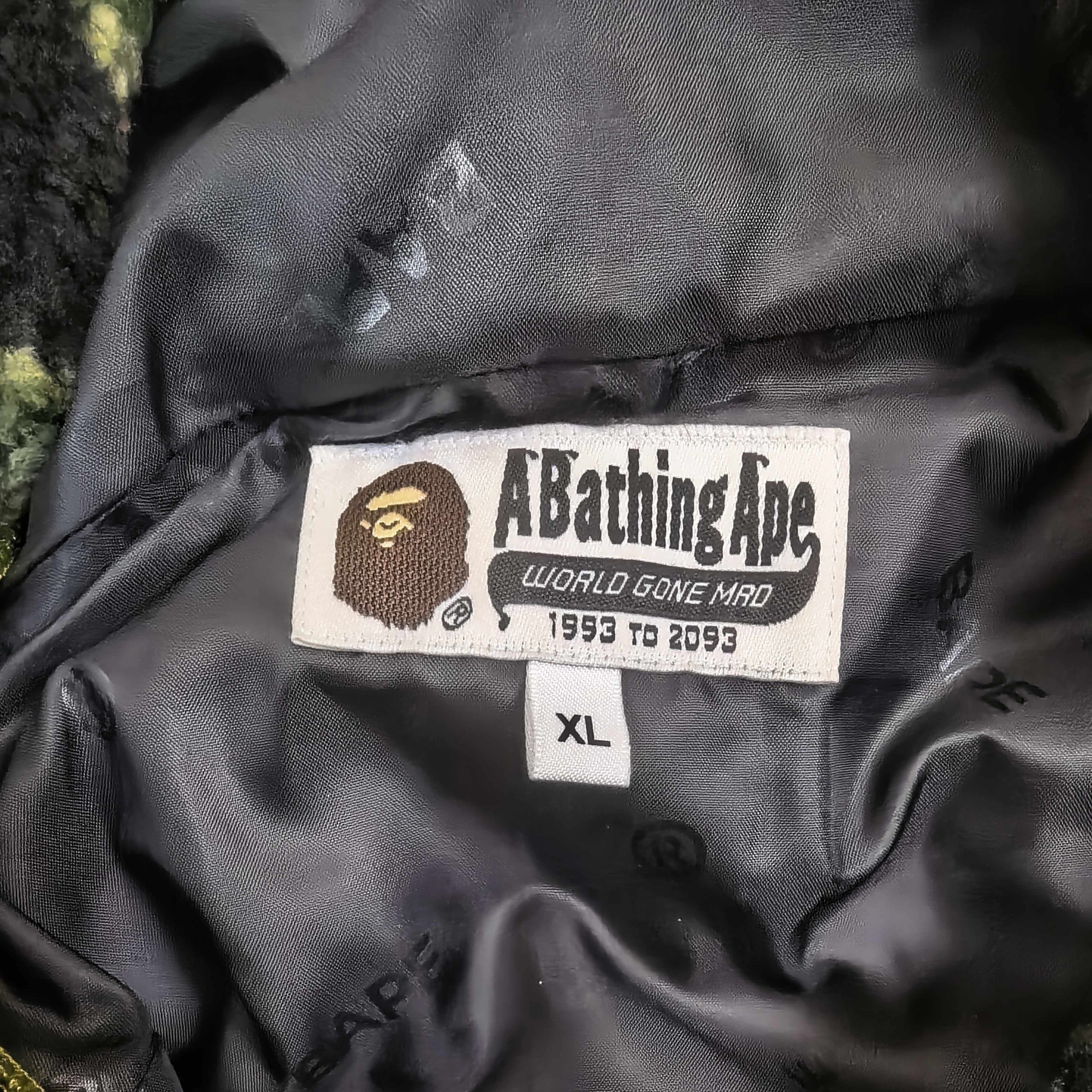 Bape Camo Shark Fleece Hoodie in Green Size US XL / EU 56 / 4 - 3 Thumbnail