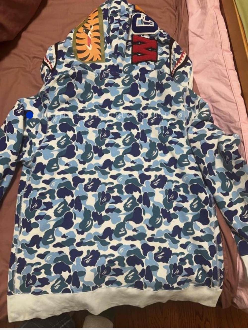 Bape Blue Camo Shark Hoodie in Size XL Size US XL / EU 56 / 4 - 2 Thumbnail