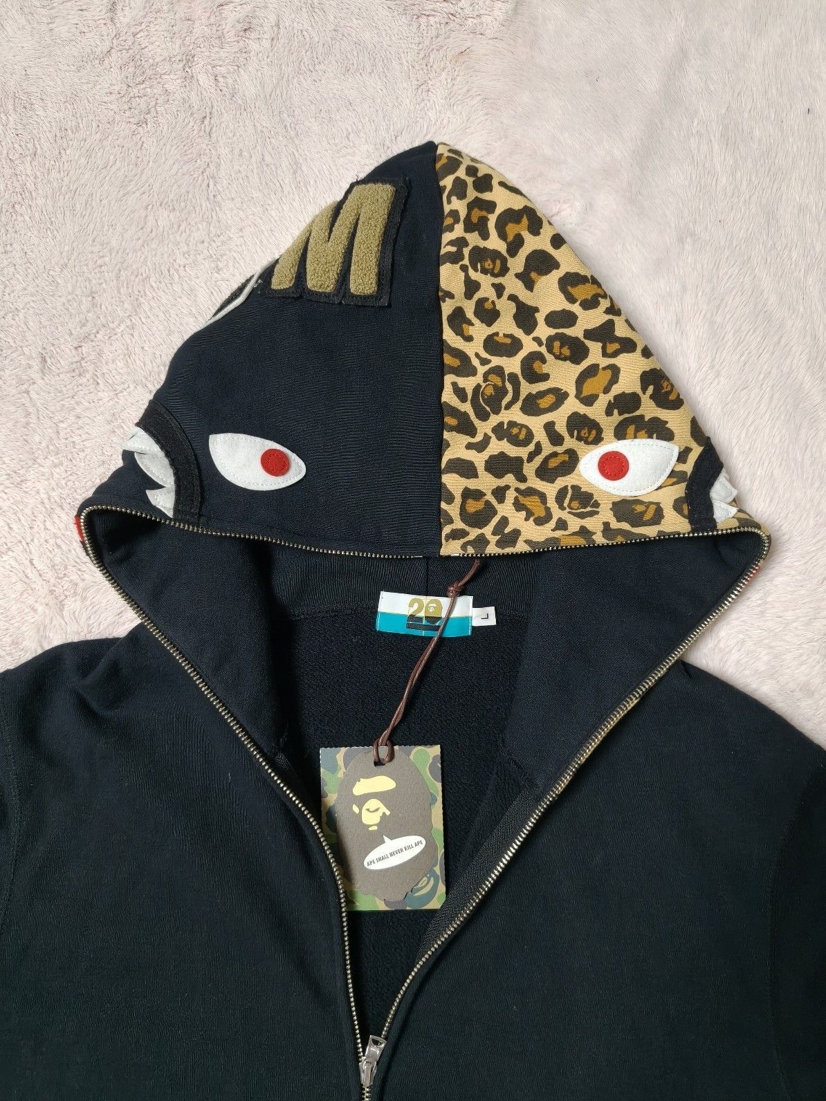 Bape Leopard Camo Shark Hoodie in Multi Size US L / EU 52-54 / 3 - 3 Thumbnail