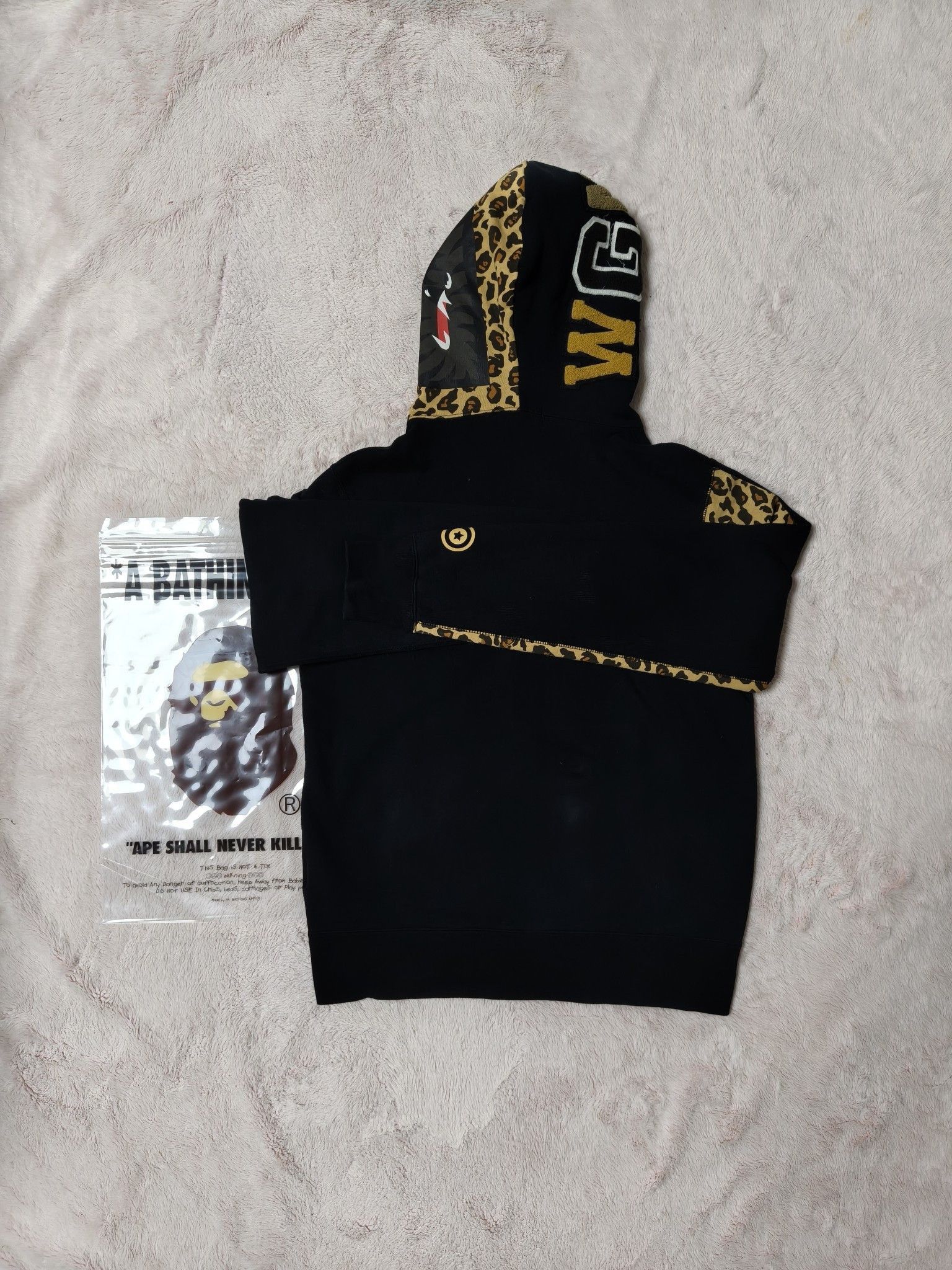 Bape Leopard Camo Shark Hoodie in Multi Size US L / EU 52-54 / 3 - 2 Thumbnail