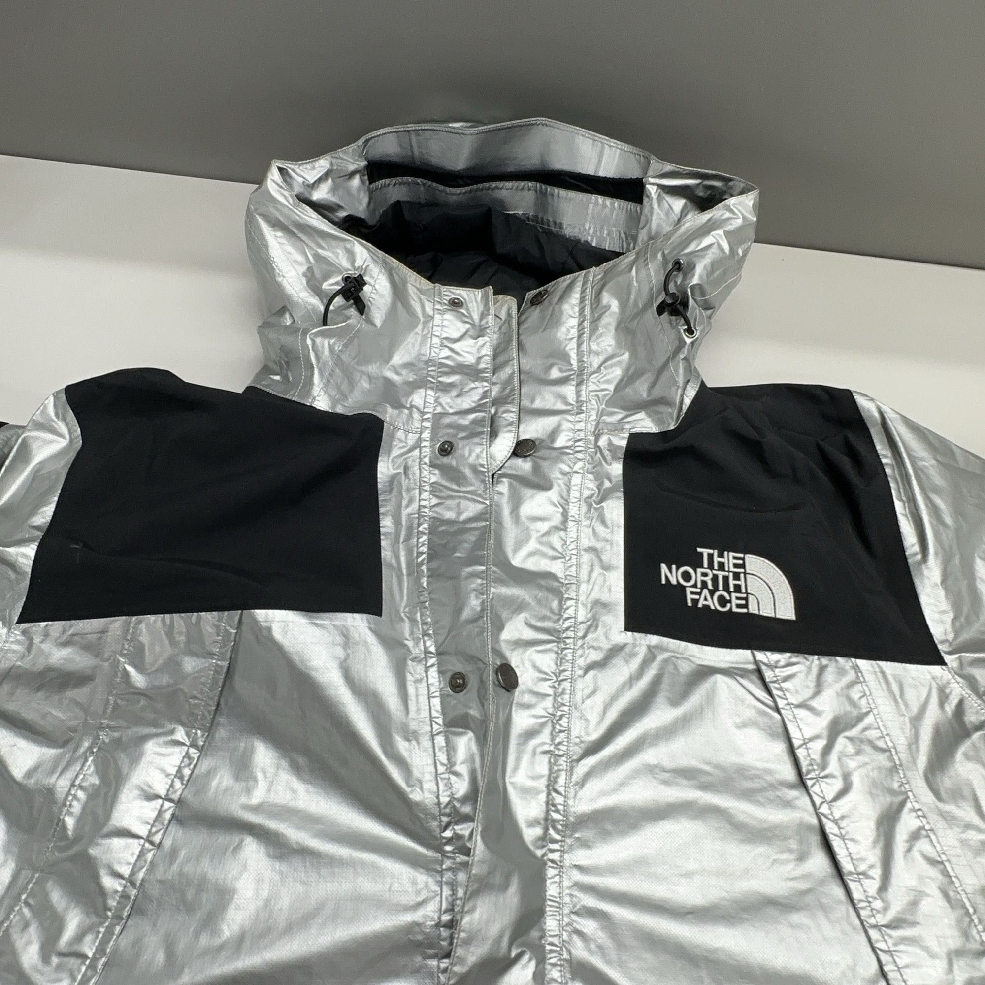 Supreme Supreme x The North Face Metallic Jacket Size L Size US L / EU 52-54 / 3 - 9 Thumbnail