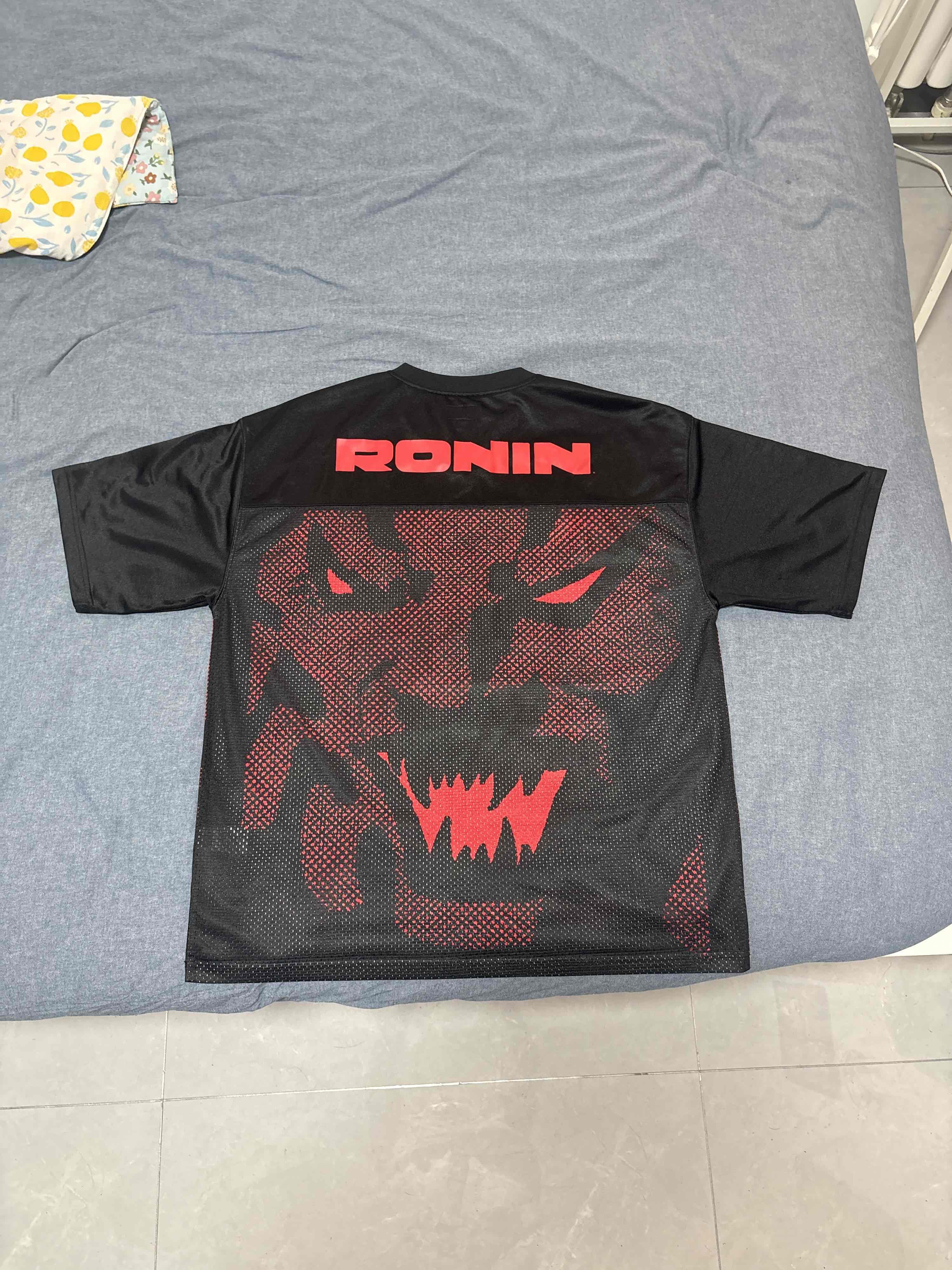 Supreme Supreme Ronin Football Jersey Size L Size US L / EU 52-54 / 3 - 2 Thumbnail