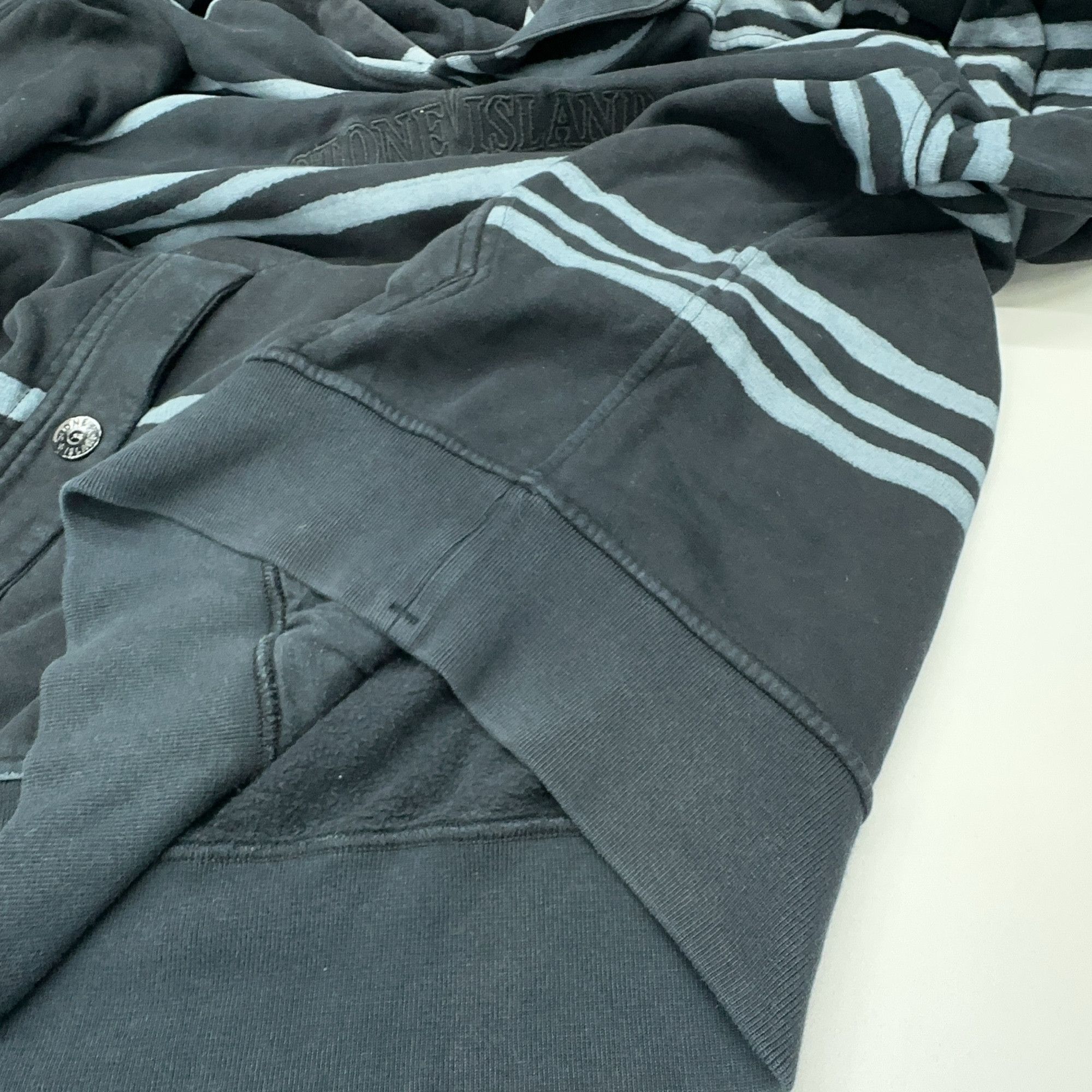 Stone Island × Supreme Supreme x Stone Island Warp Stripe Hoodie L Size US L / EU 52-54 / 3 - 10 Thumbnail