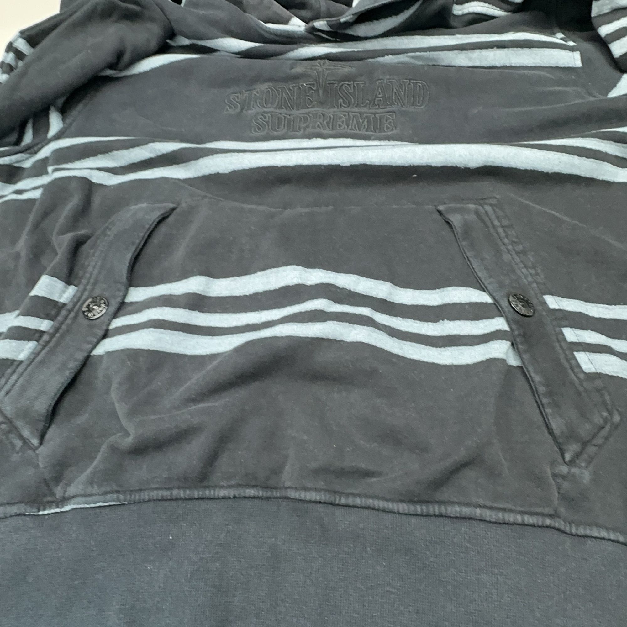 Stone Island × Supreme Supreme x Stone Island Warp Stripe Hoodie L Size US L / EU 52-54 / 3 - 9 Thumbnail