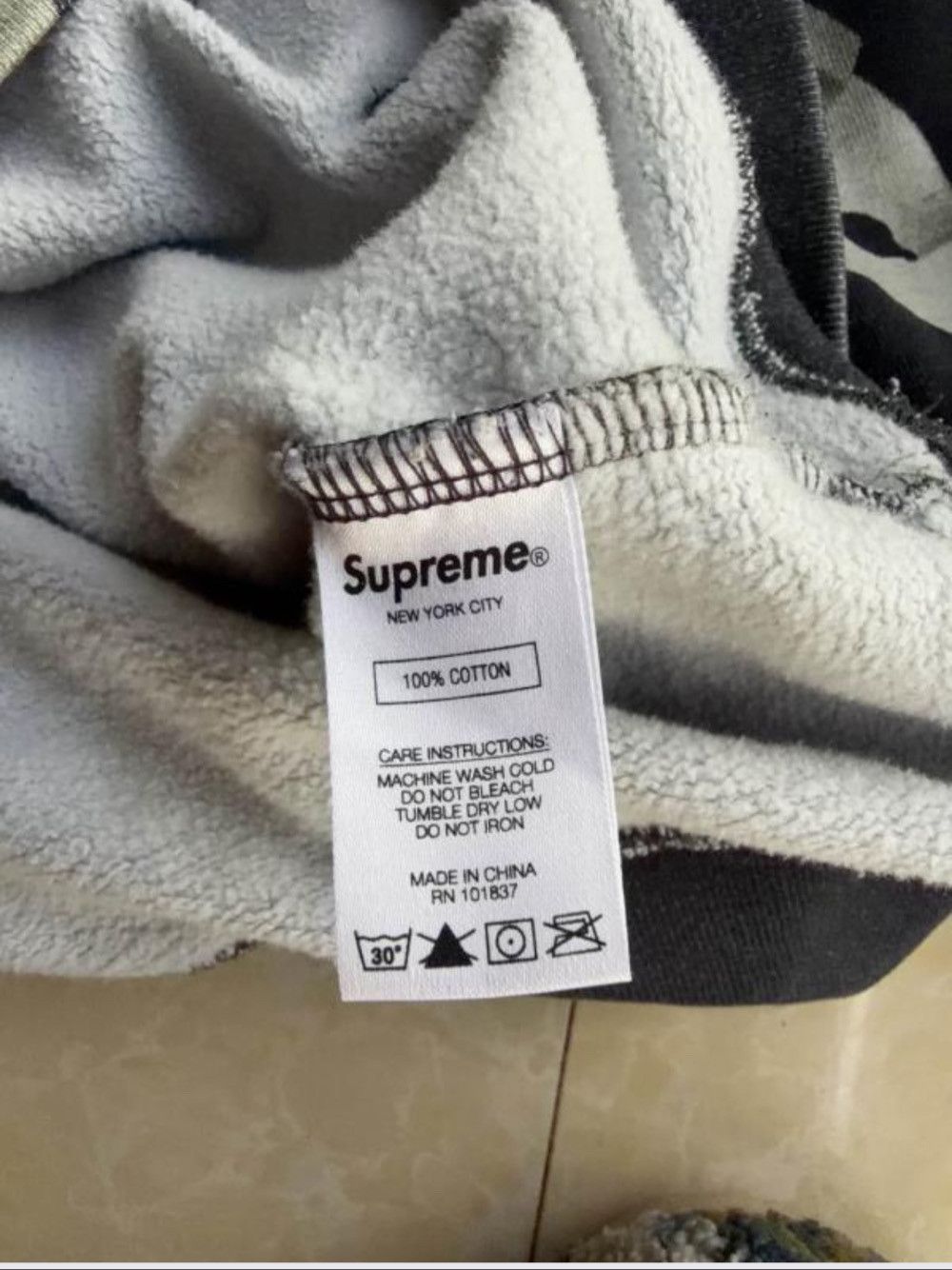 Supreme Supreme Shears Hooded Sweatshirt Size L Size US L / EU 52-54 / 3 - 4 Thumbnail