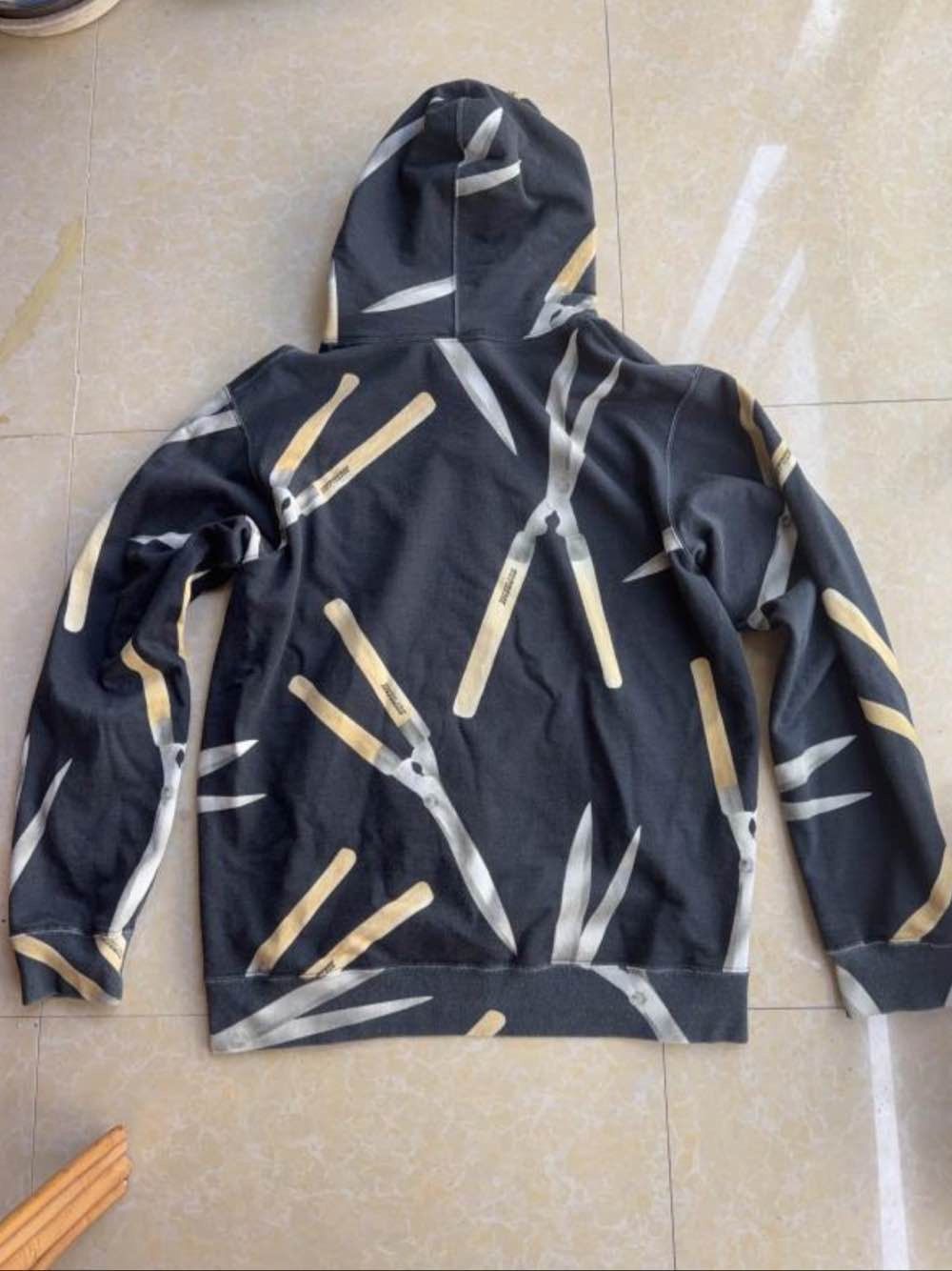 Supreme Supreme Shears Hooded Sweatshirt Size L Size US L / EU 52-54 / 3 - 2 Thumbnail