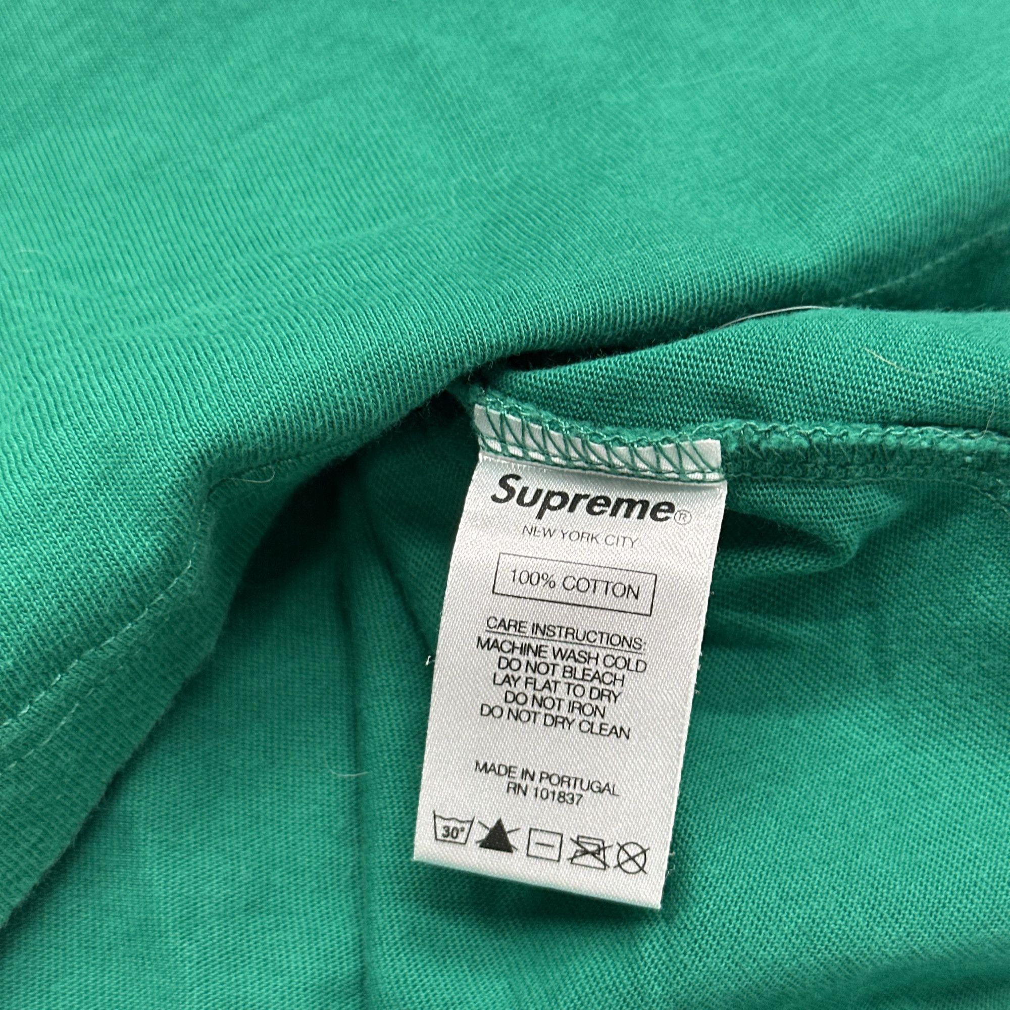 Supreme Supreme Rhinestone Logo T-Shirt Size L Size US L / EU 52-54 / 3 - 4 Thumbnail