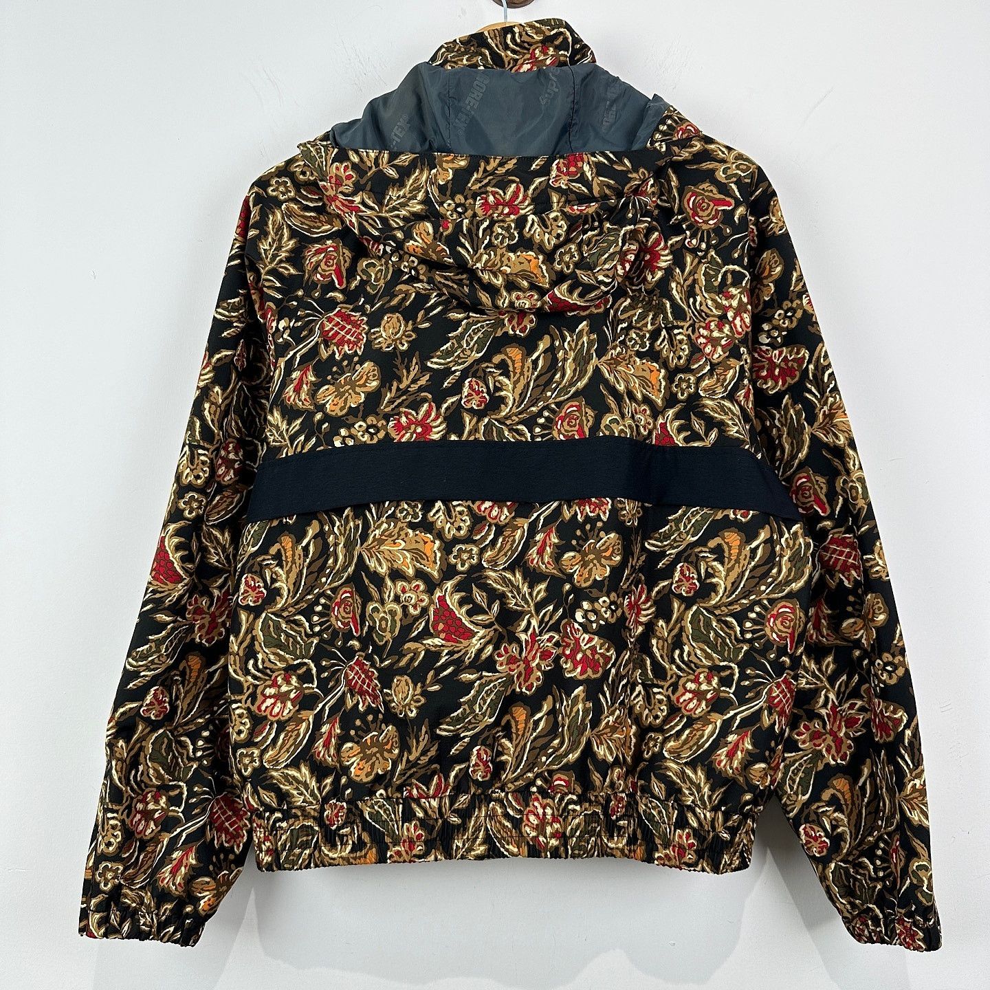 Supreme Supreme Flower Print GORE-TEX Court Jacket Size S Size US S / EU 44-46 / 1 - 2 Thumbnail