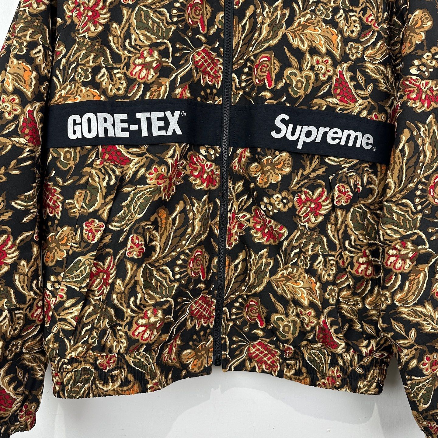 Supreme Supreme Flower Print GORE-TEX Court Jacket Size S Size US S / EU 44-46 / 1 - 5 Thumbnail