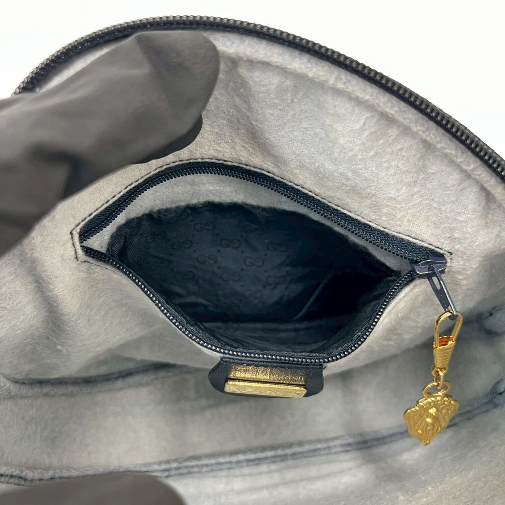 Gucci GUCCI Vintage Micro GG Logo Leather Mini Shoulder Bag/Pouch, Navy, 35898 Size ONE SIZE - 10 Thumbnail