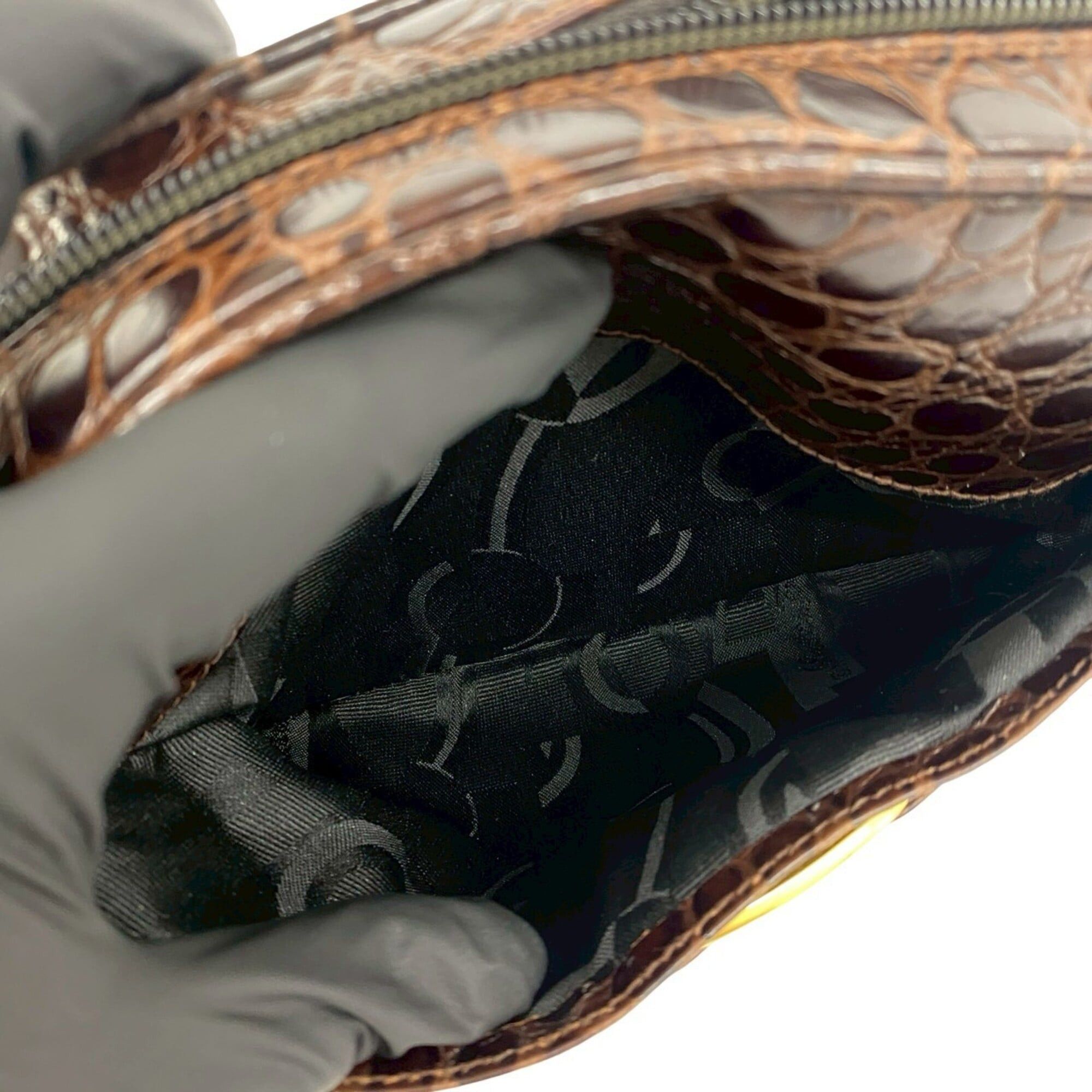 Salvatore Ferragamo Salvatore Ferragamo Vara Logo Hardware Leather Shoulder Bag Pouch Brown 91916 Size ONE SIZE - 10 Thumbnail