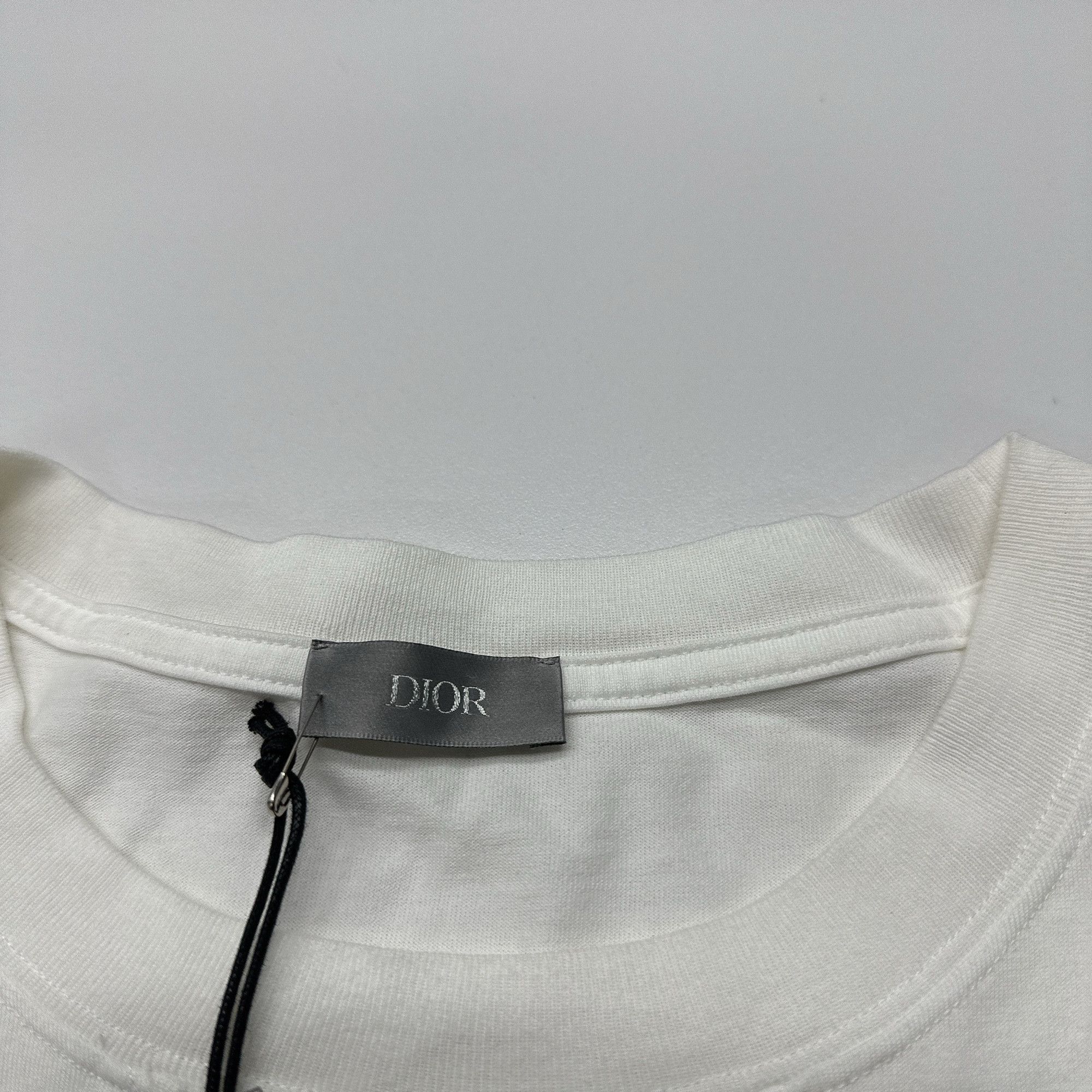 Dior Dior Embroidered Heart T-Shirt Size L Size US L / EU 52-54 / 3 - 3 Thumbnail