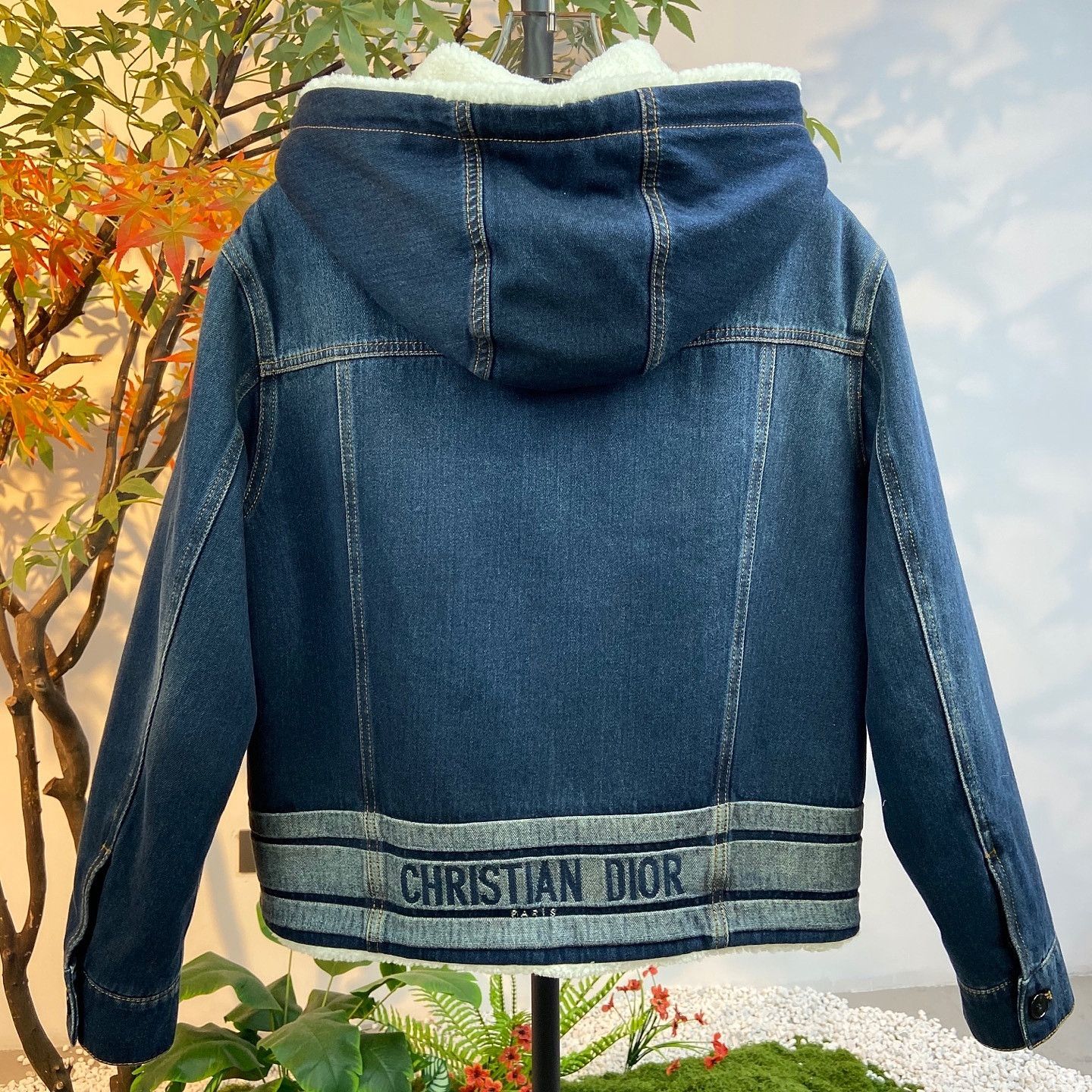 Dior Dior Shearling Hooded Denim Jacket Size FR 36 Size XS / US 0-2 / IT 36-38 - 2 Thumbnail