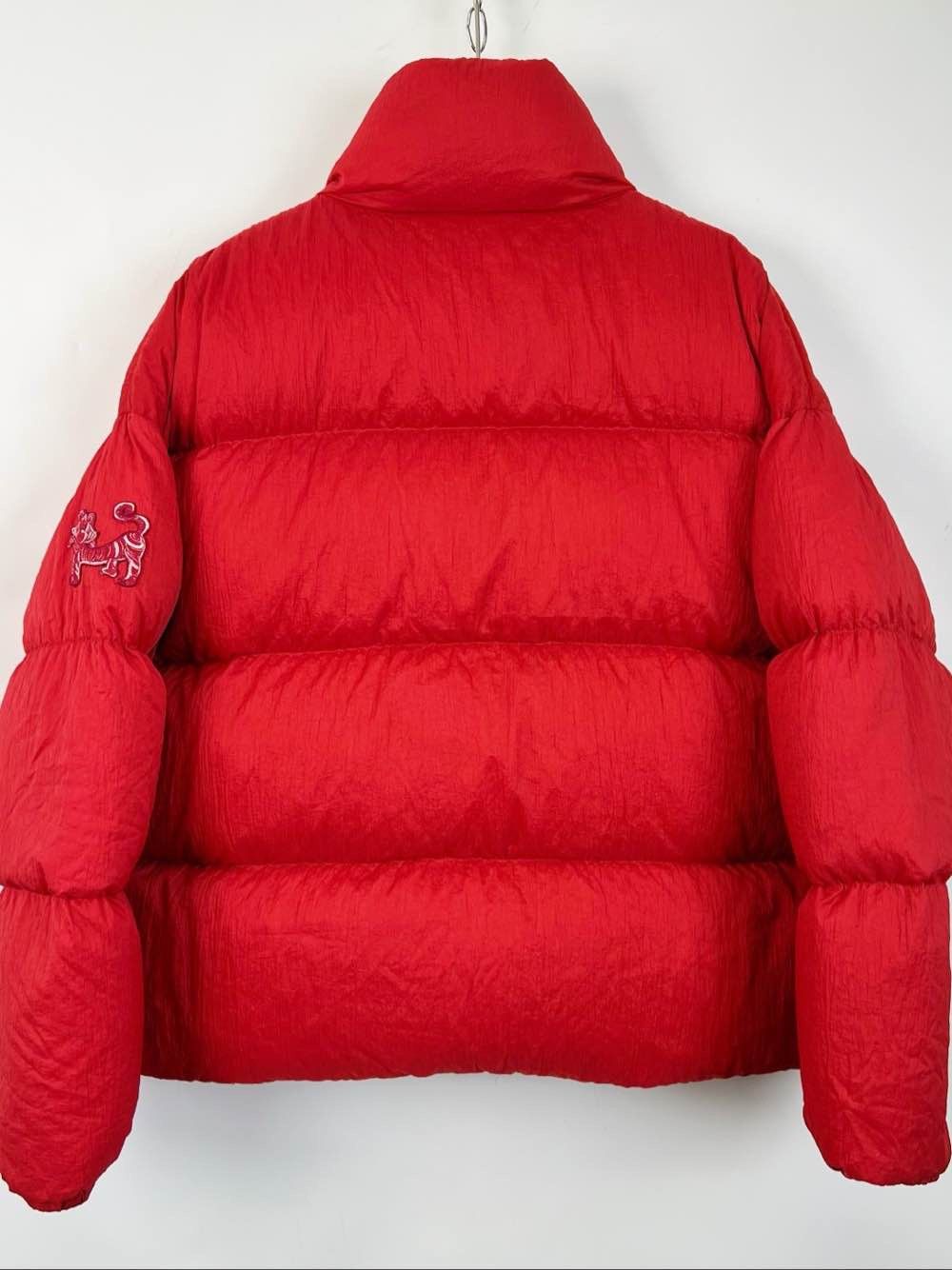 Dior Dior x Kenny Scharf Tiger Patch Down Jacket Size L Size US L / EU 52-54 / 3 - 2 Thumbnail