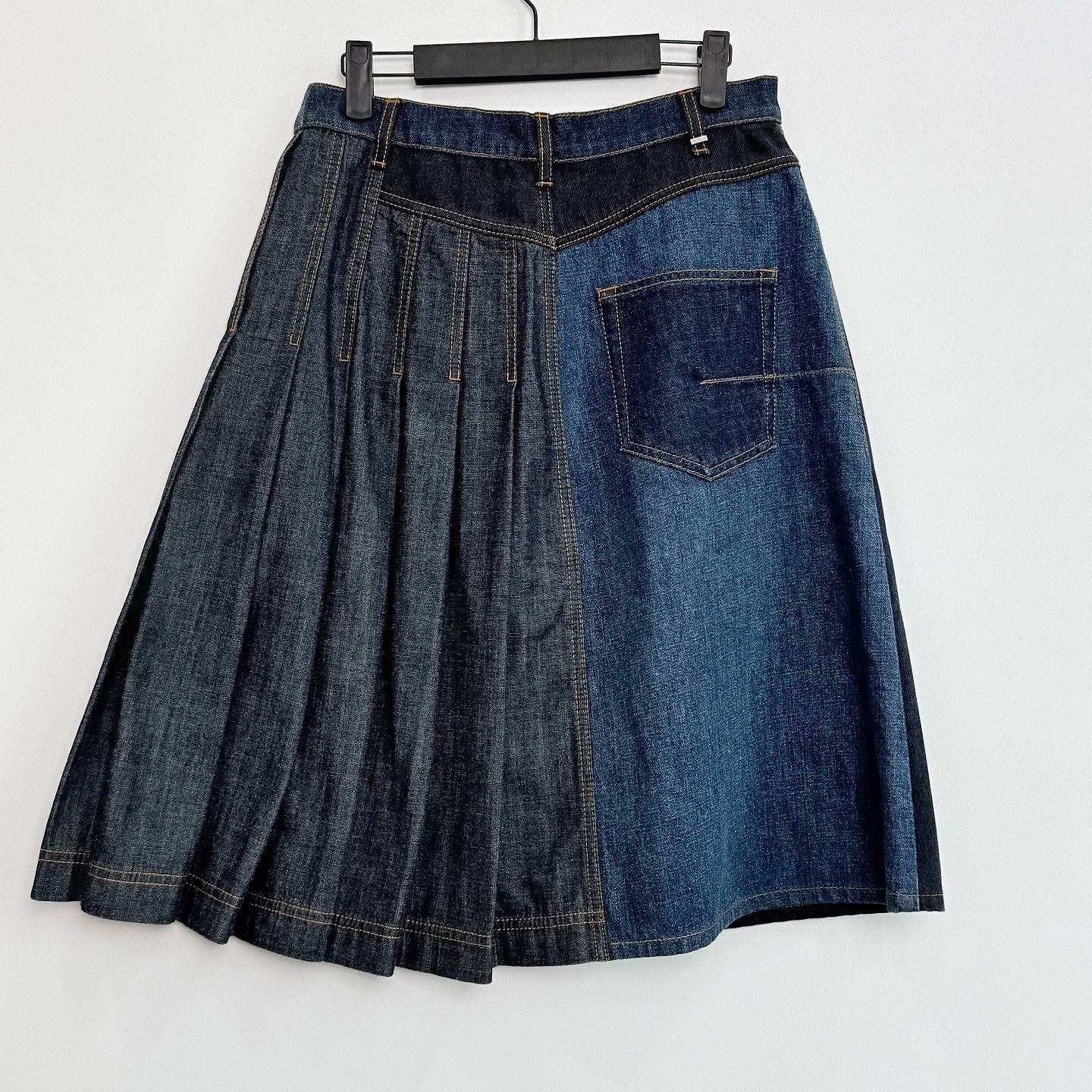 Dior Dior Patchwork Denim Pleated Skirt Size 40 Size 28" / US 6 / IT 42 - 2 Thumbnail