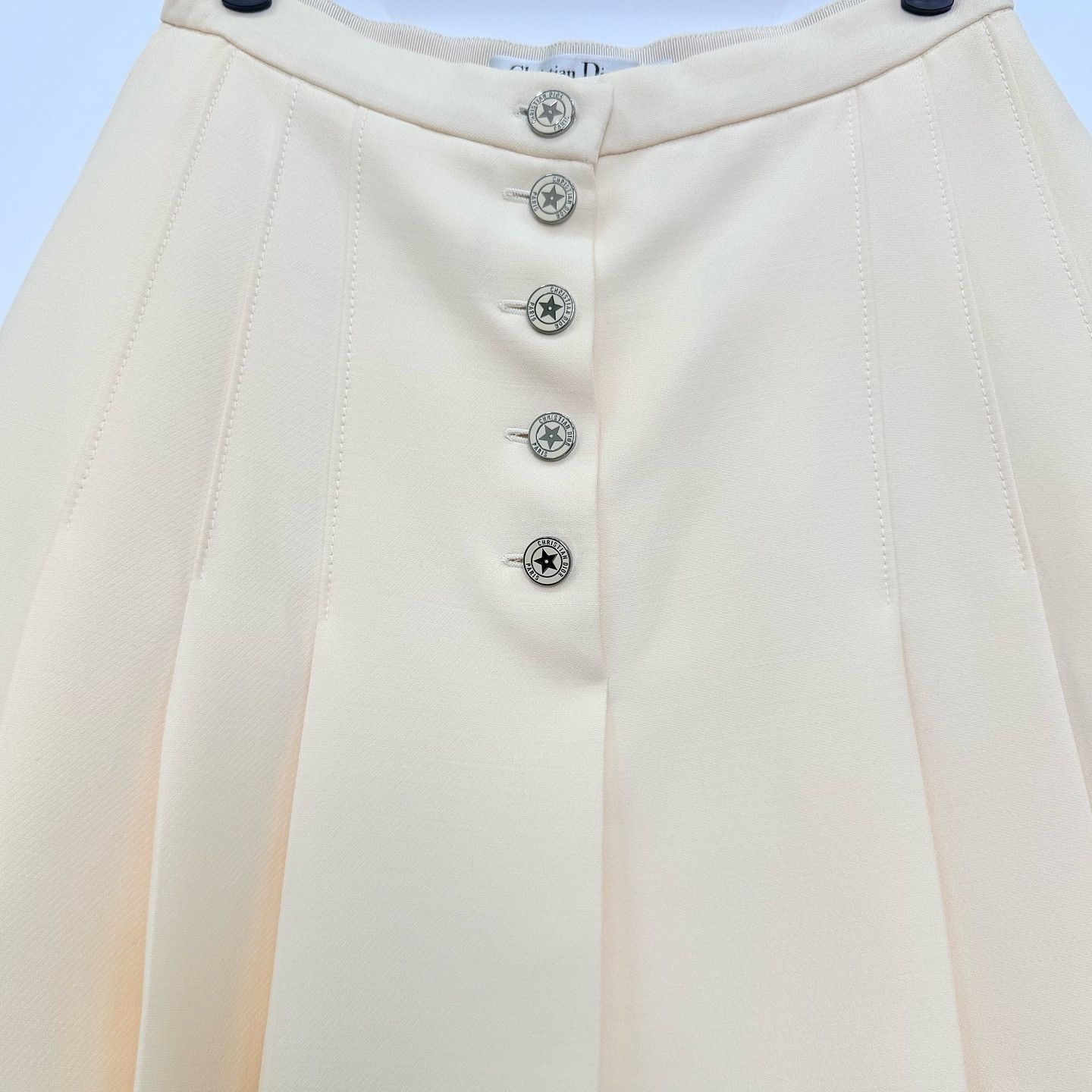 Dior Christian Dior Buttoned Wool Silk Skirt Size 36 Size 26" / US 2 / IT 38 - 6 Thumbnail