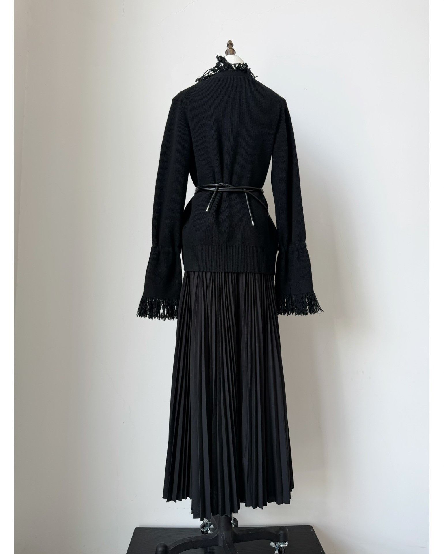 Sacai Sacai 2018 FW Wool Fringe Pleated Dress Size M / US 6-8 / IT 42-44 - 4 Thumbnail